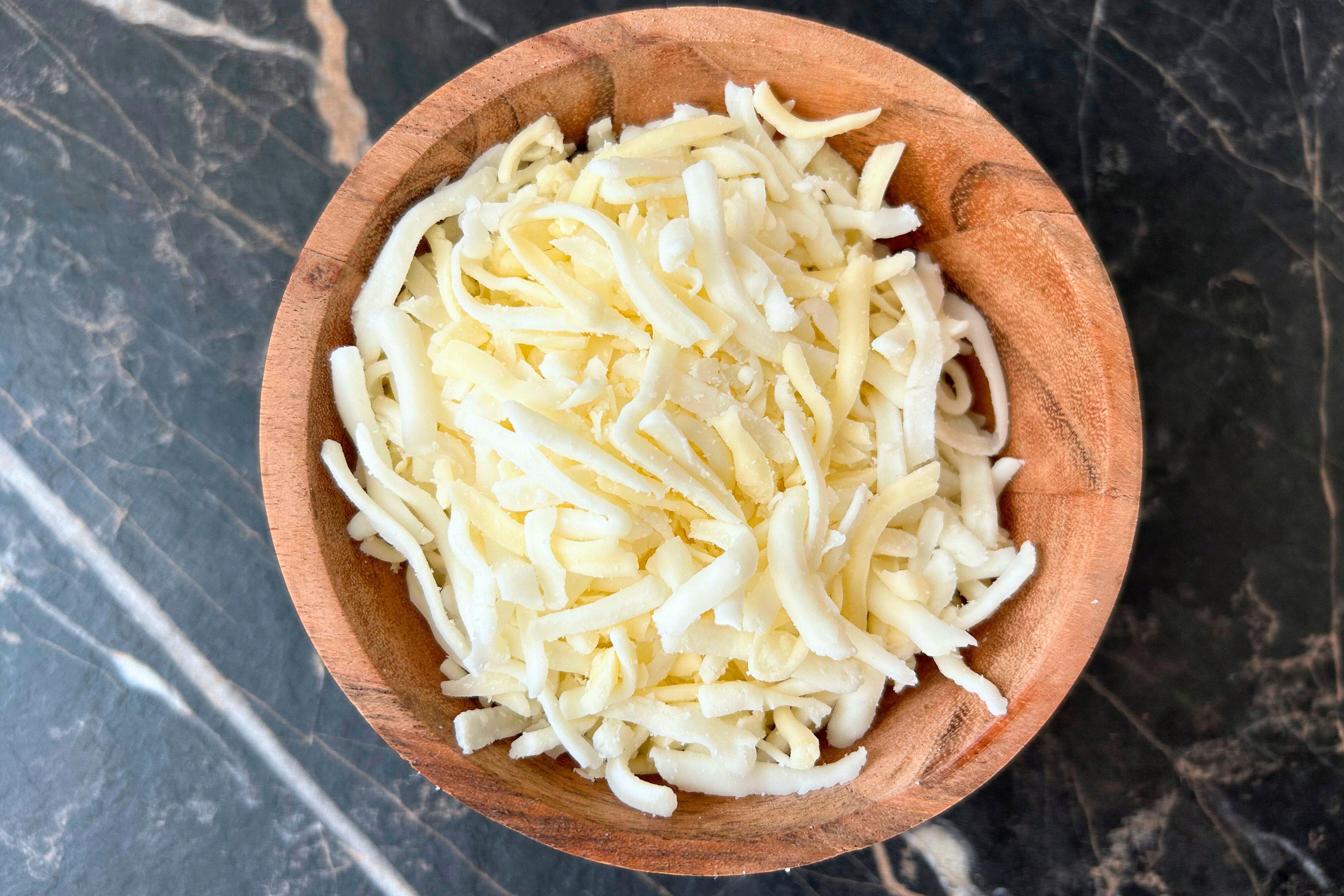 Essential Melts Grated Analogue & Mozzarella Cheese