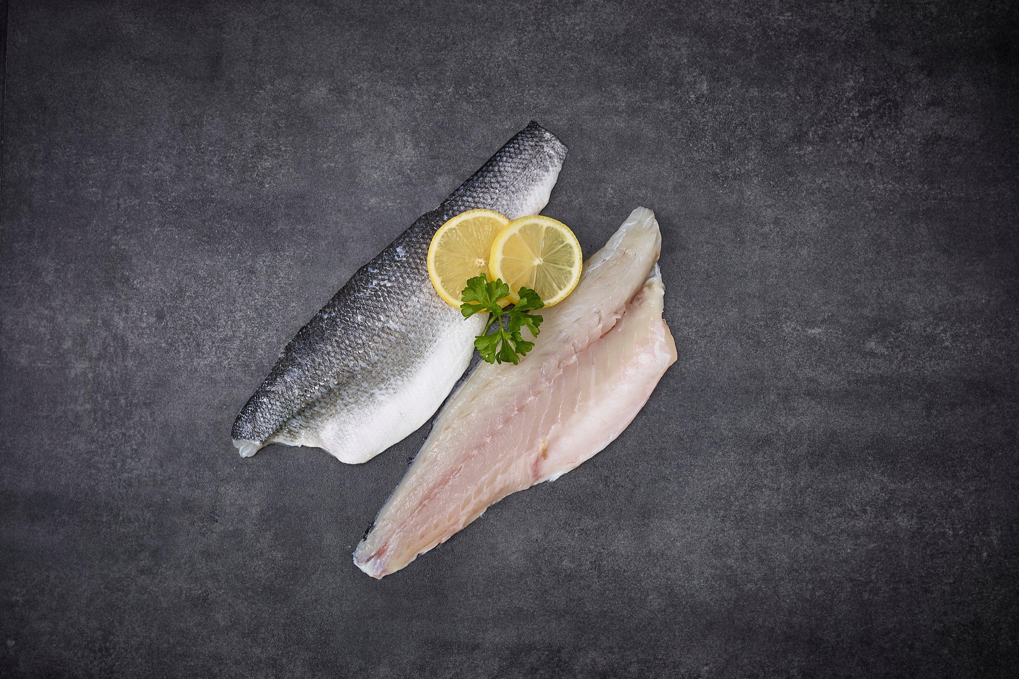 M&J Farmed Seabass Fillet, Skin On, Scaled, Boneless (100-140g) 1 x 6