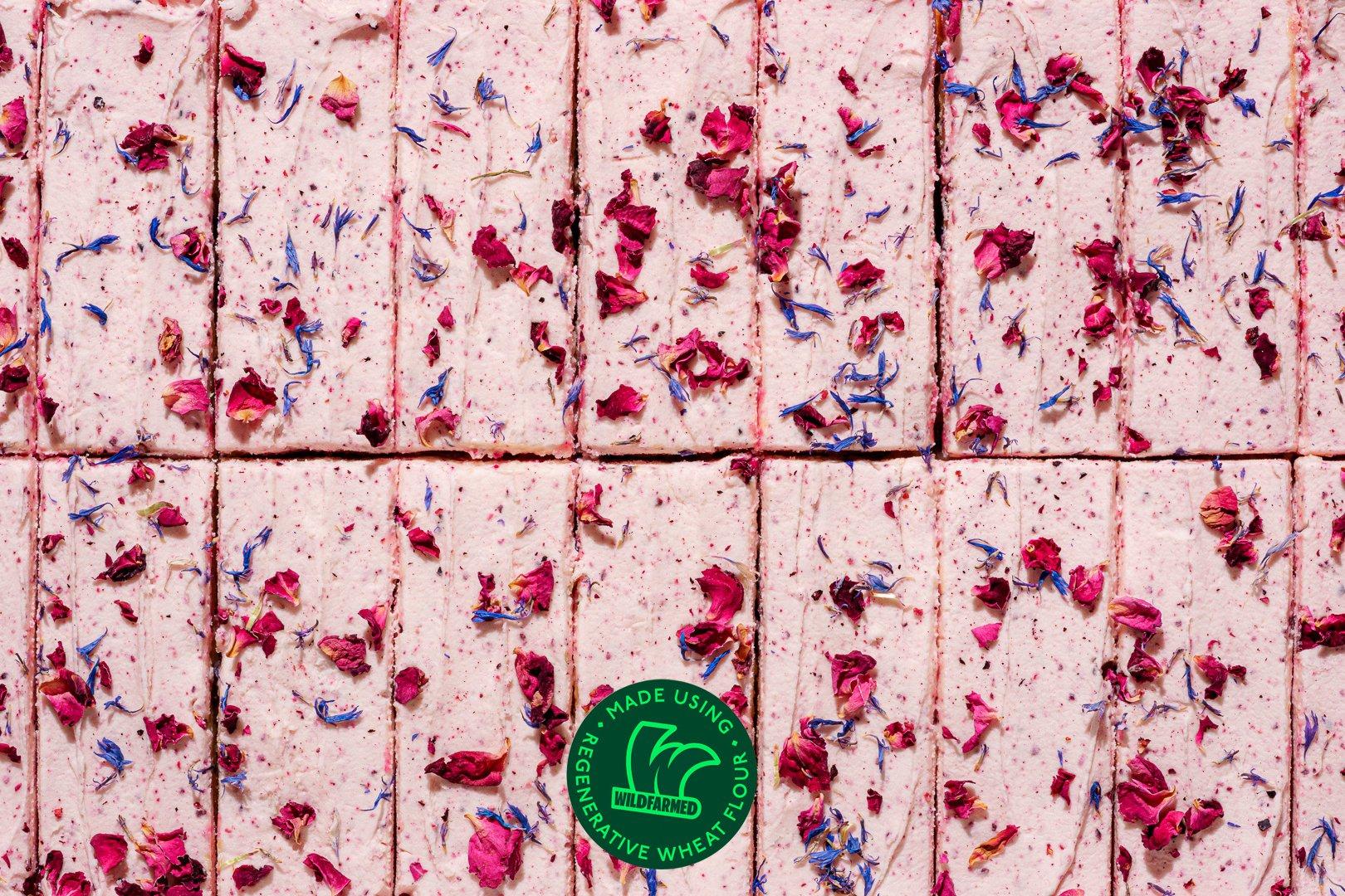 Wildfarmed Lemon & Blackcurrant Traycake