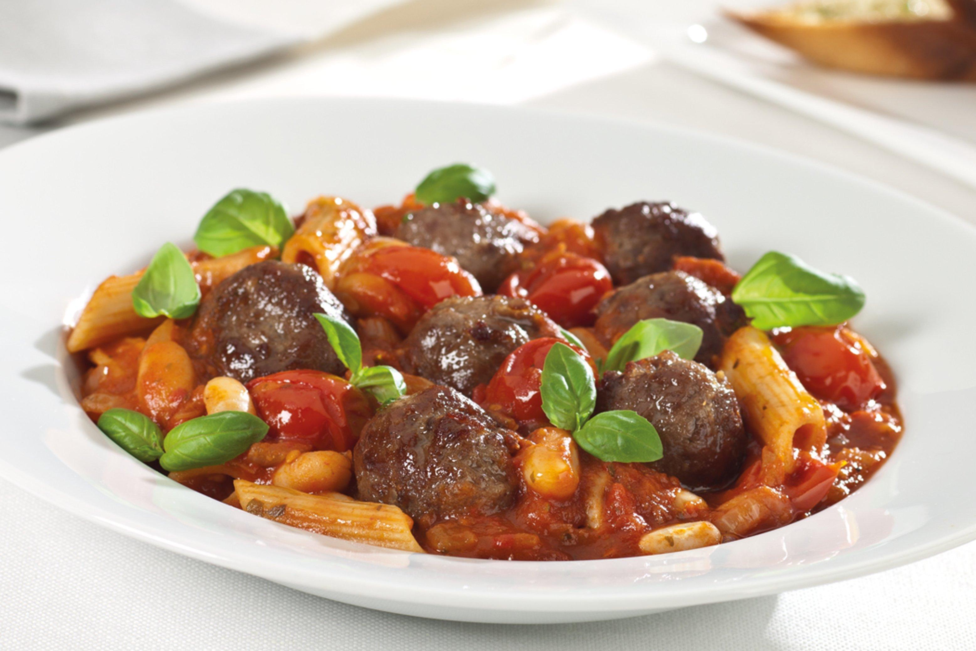 Green Gourmet British Red Tractor Raw Beef Meatballs