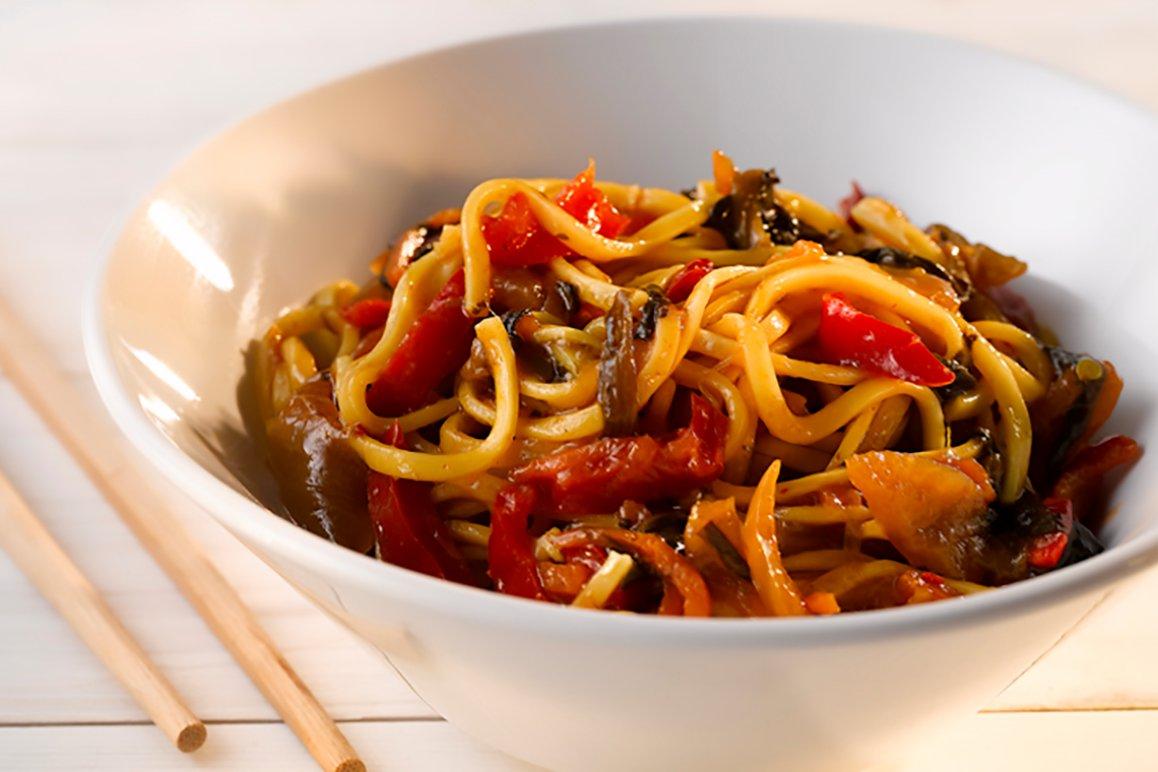 The Authentic Food Co Singapore Noodles 350g