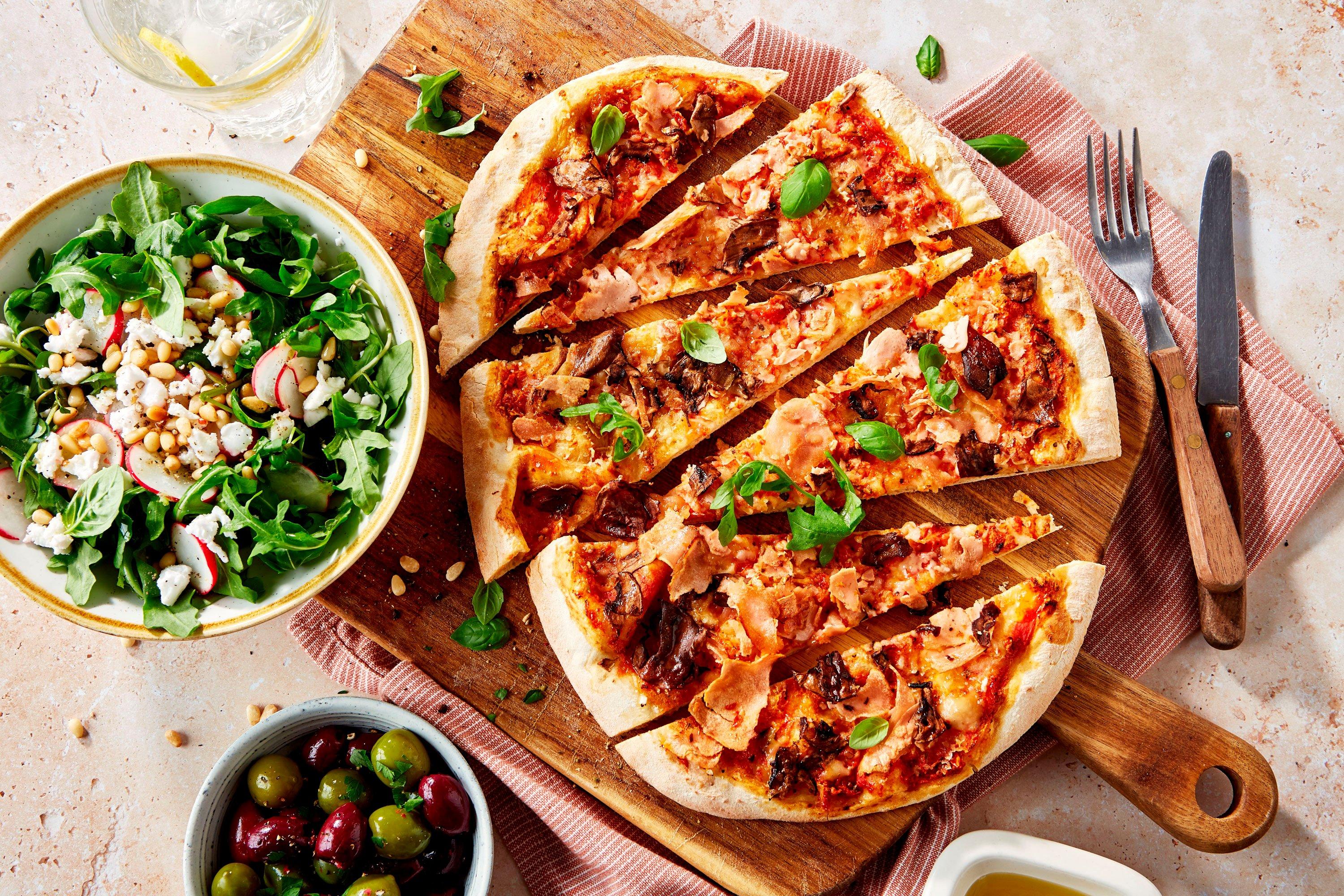 Meatless Farm Pizza Ham and Mushroom