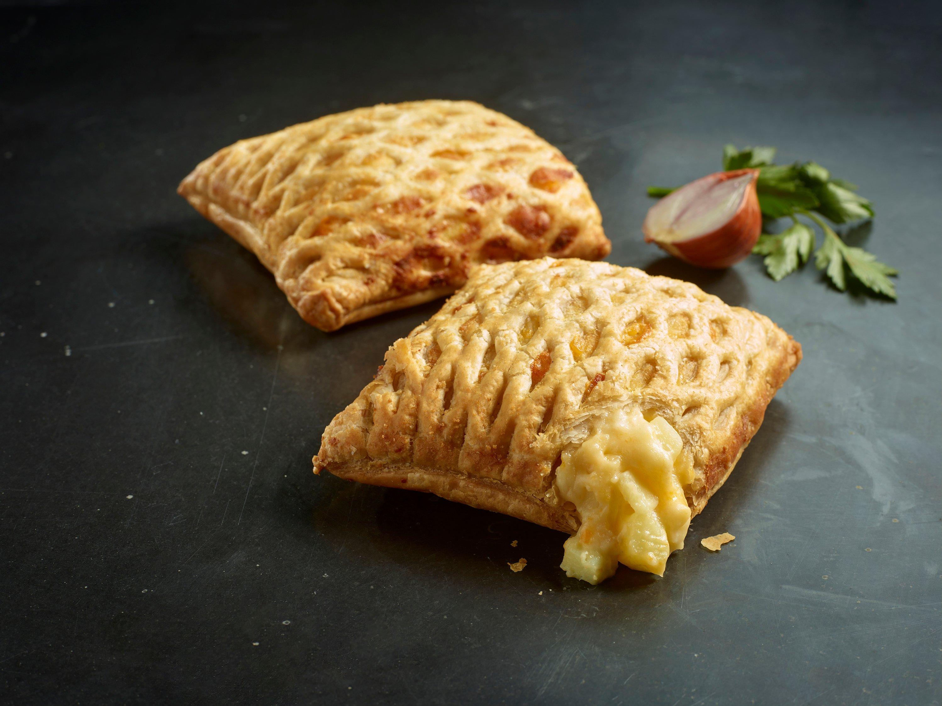 Country Choice Cheese & Onion Lattice Bake