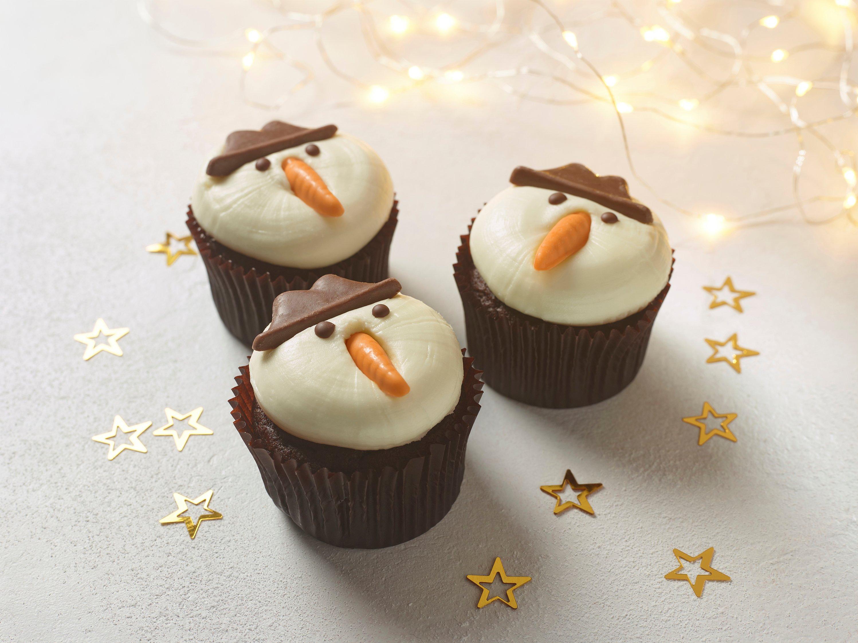 Country Choice Snowman Cupcakes