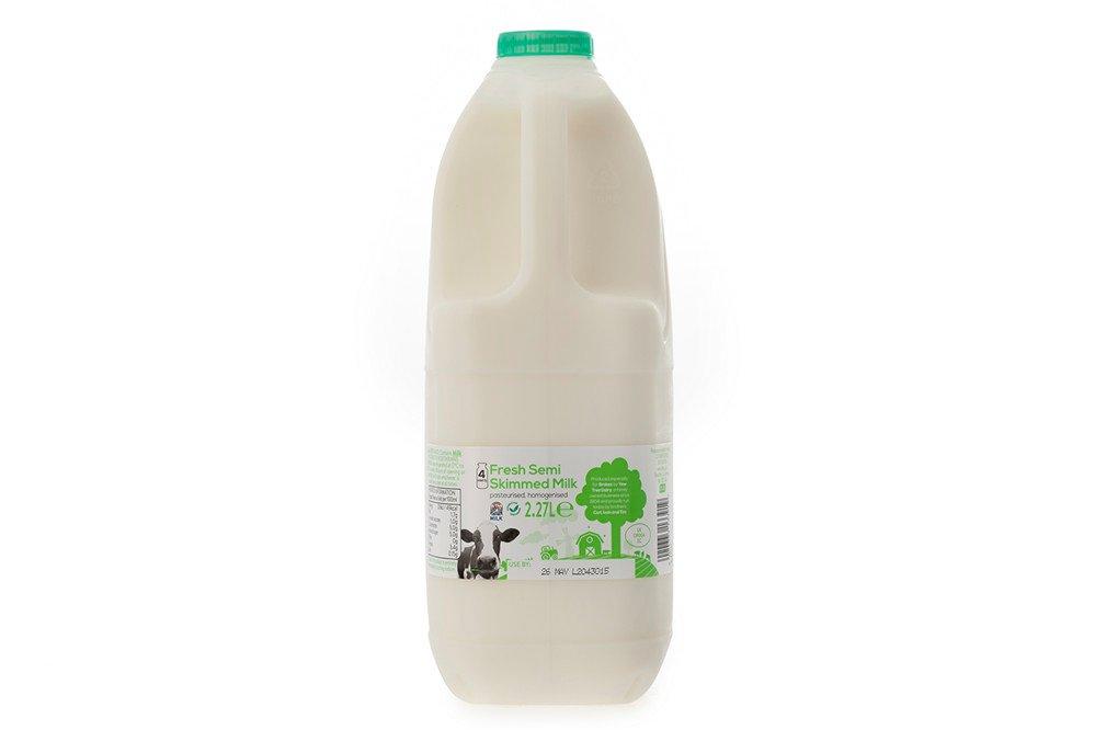 Wholesome Farms Fresh British Semi Skimmed Milk