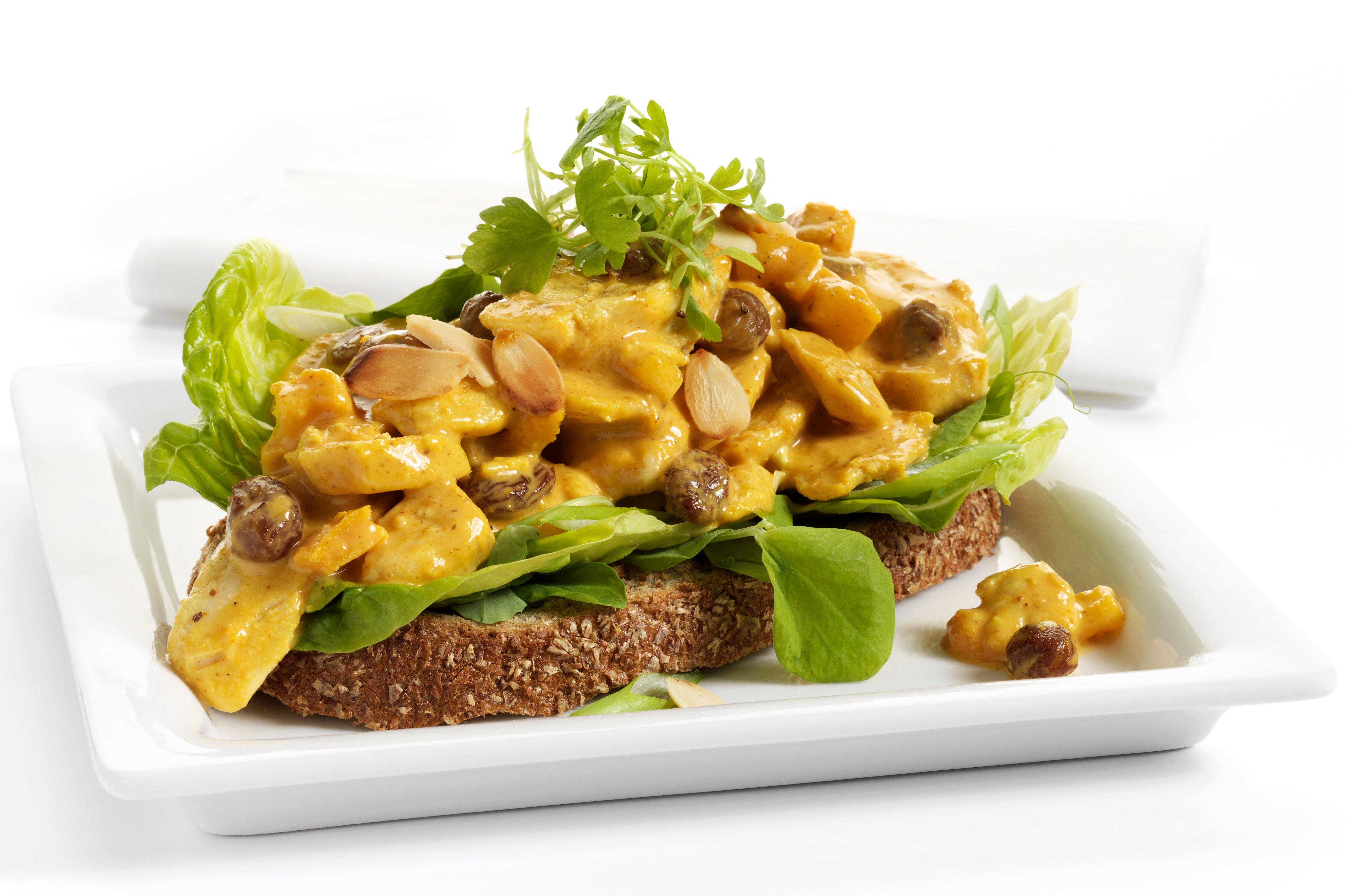 Essentials Coronation Chicken Savoury Filling