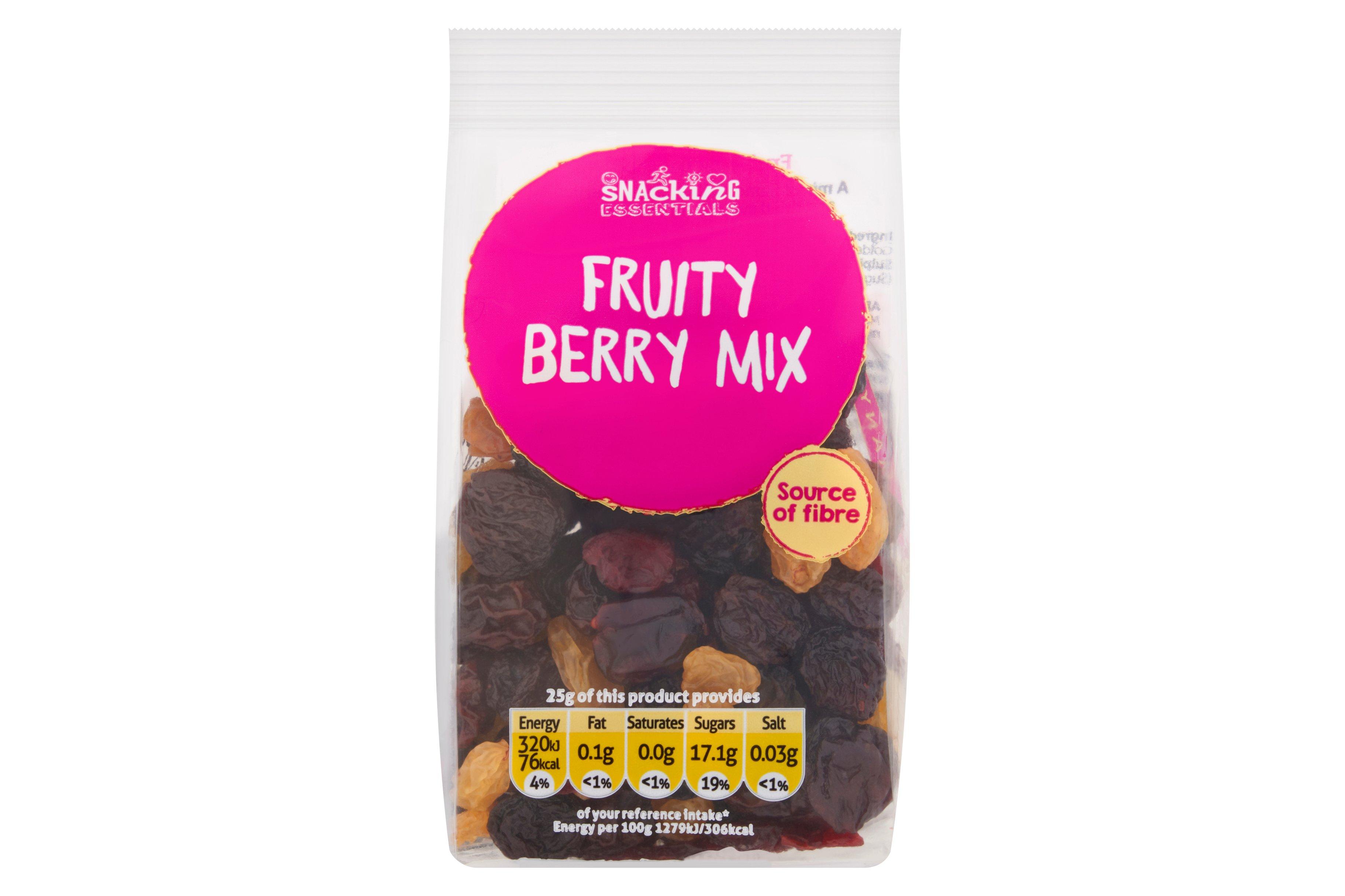 Snacking Essentials Fruit Berry Mix