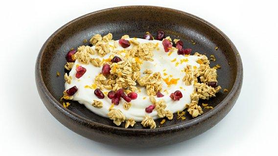 Yoghurt & Granola Breakfast Pot