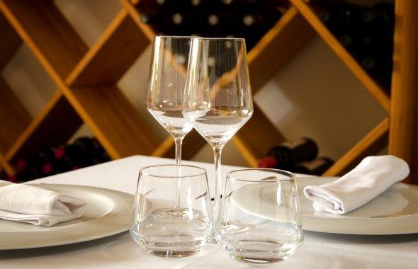 Glassware for hotels