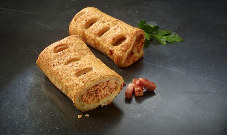 Pork & Smokey Bacon sausage roll