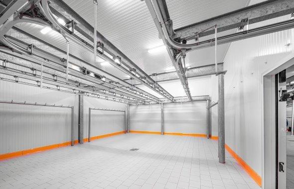 What we can offer: cold and freezer rooms