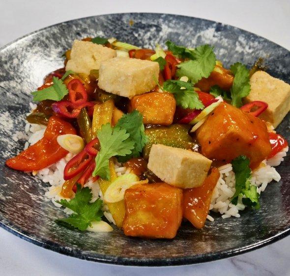 Crispy sweet & sour tofoo bowl