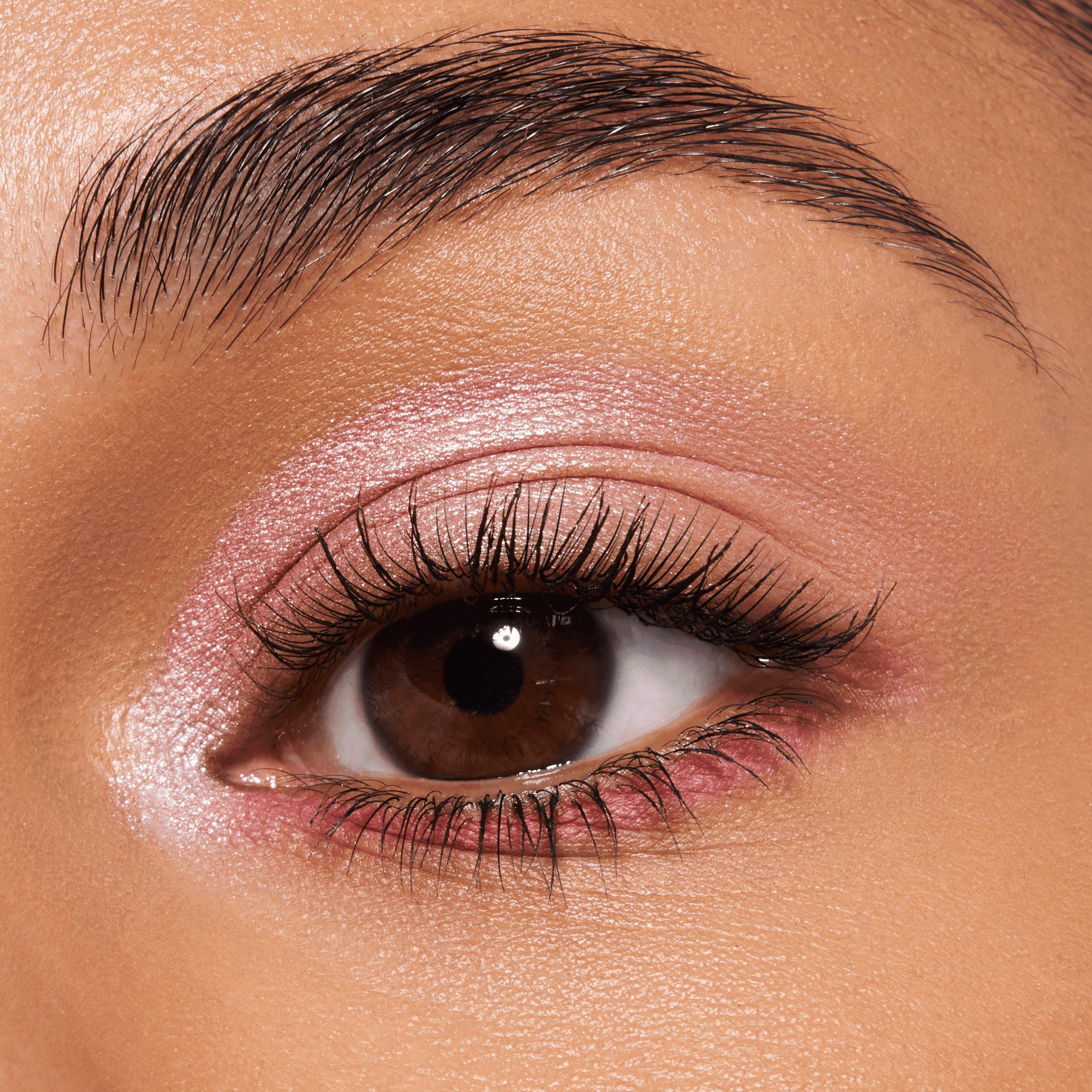catrice balletcore make up look close up eyes