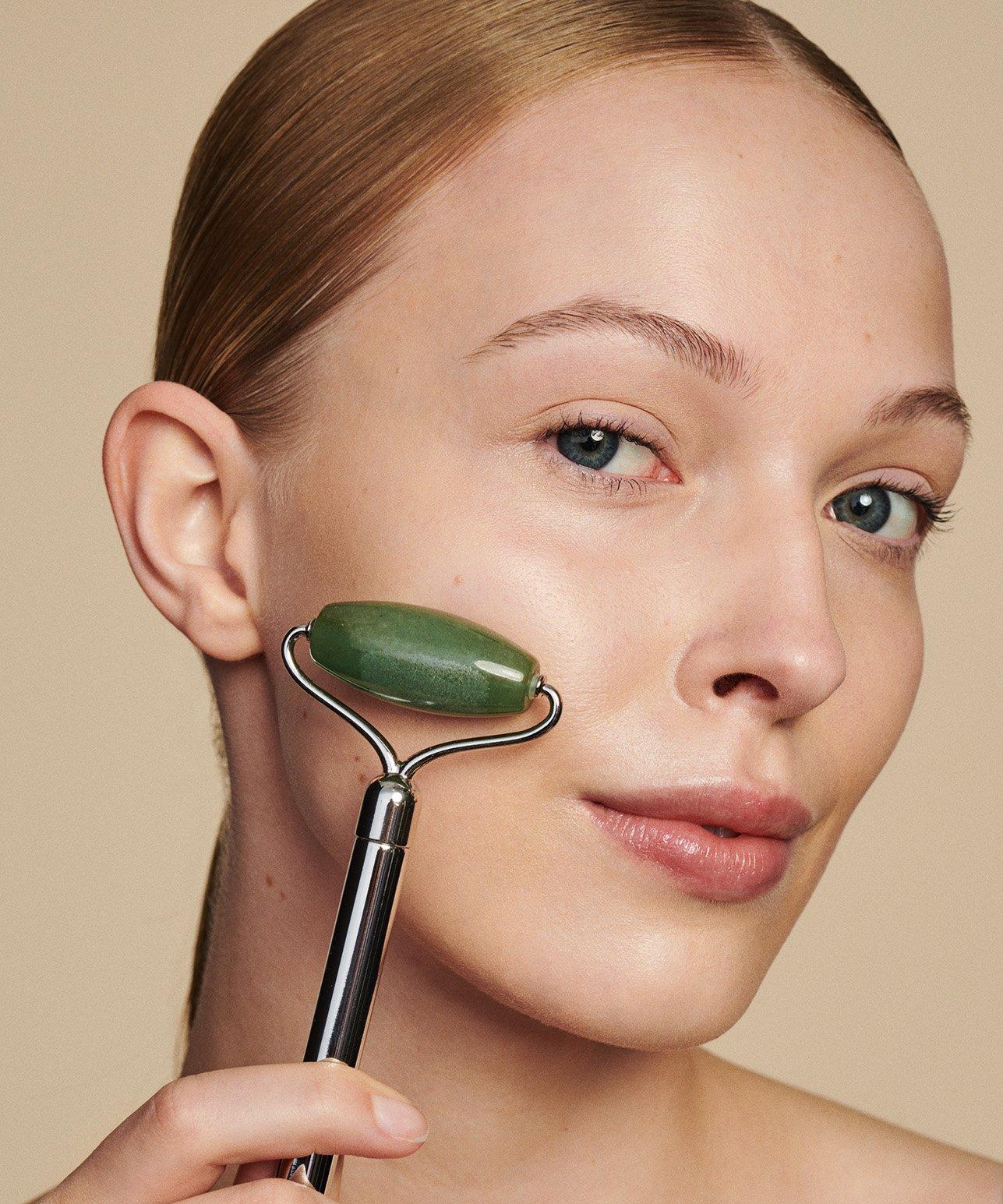 Poren richtig reinigen – Helfen Dampfbäder gegen große Poren im Gesicht