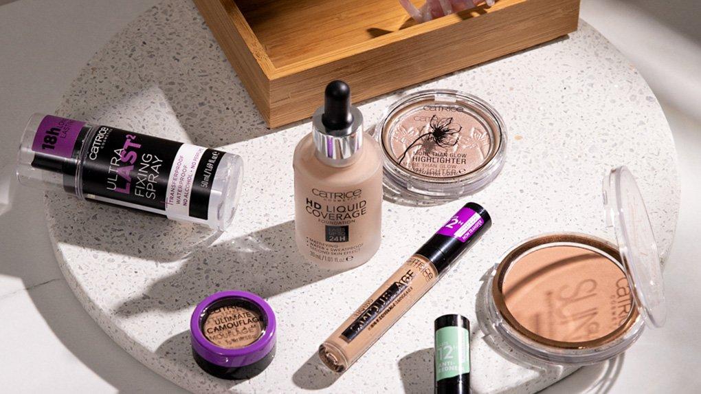 Silvester Make-up: Probieren Sie den virtuellen Spiegel aus