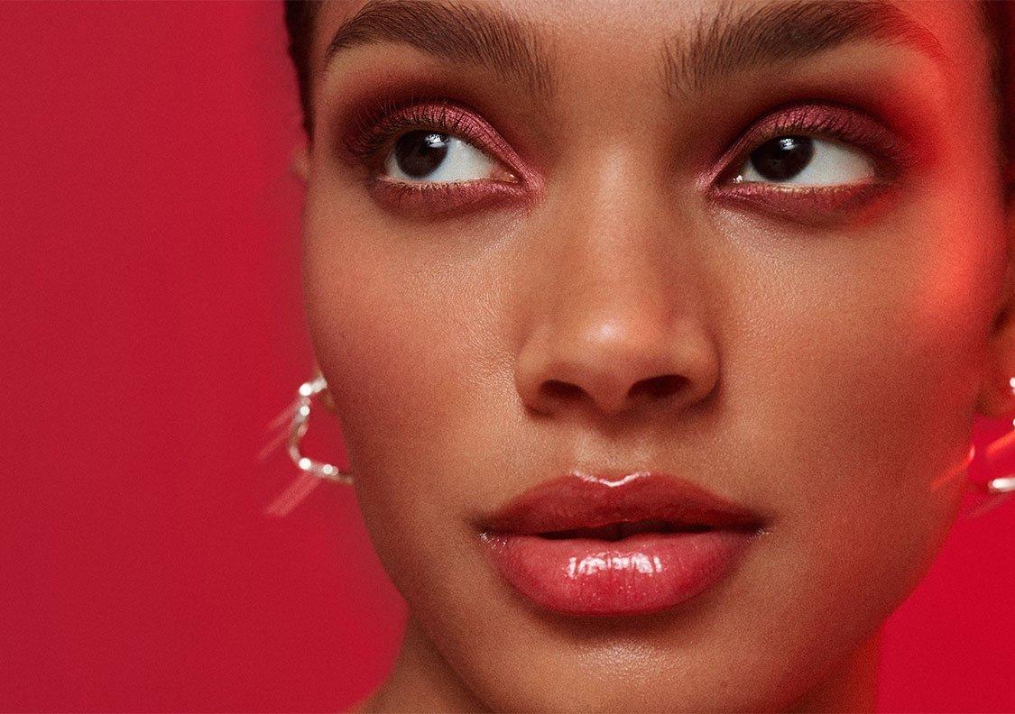 catrice eternal red limited edition portrait