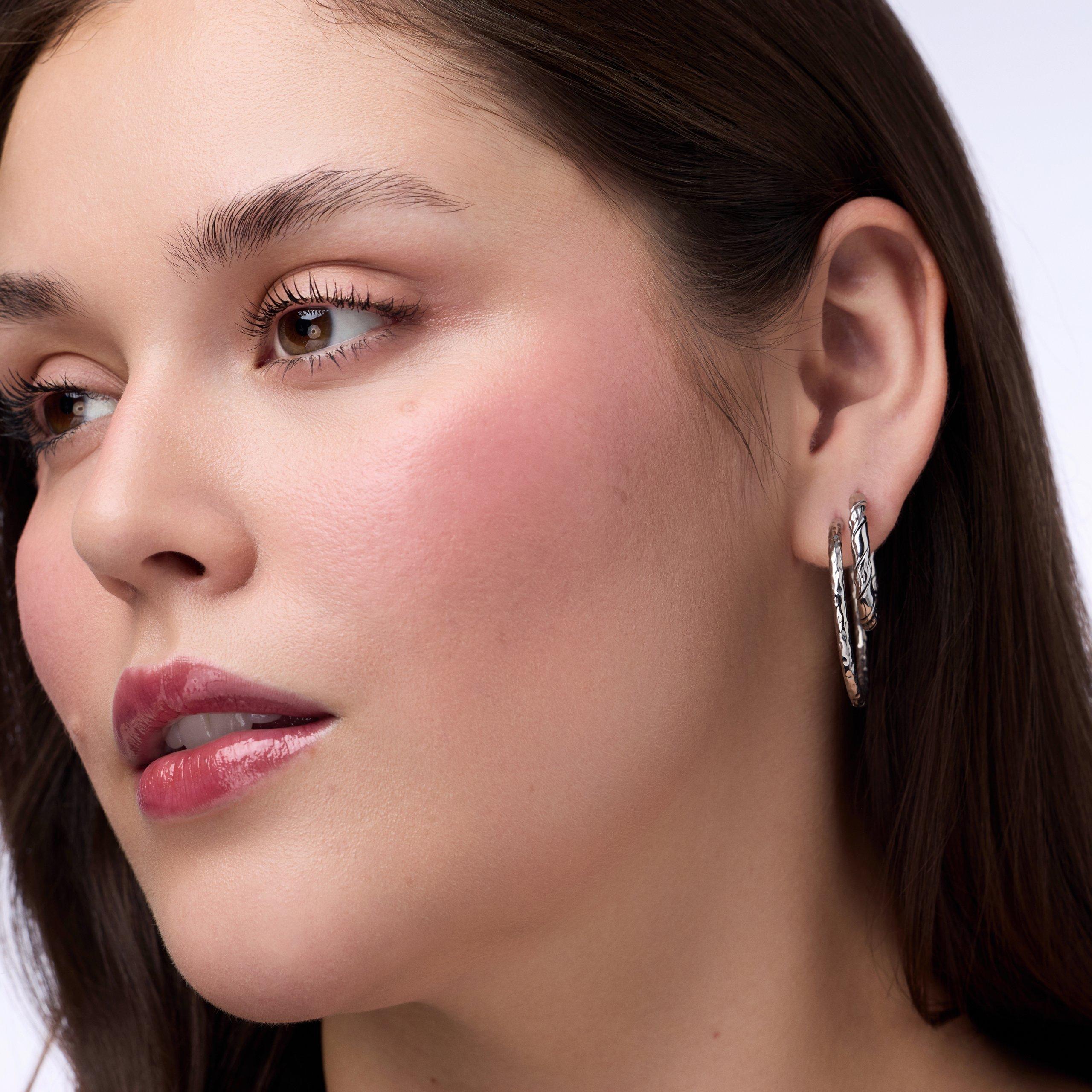 Catrice Make-up Routine für den Festival Day – Schritt 3: Schimmer und Glanz!