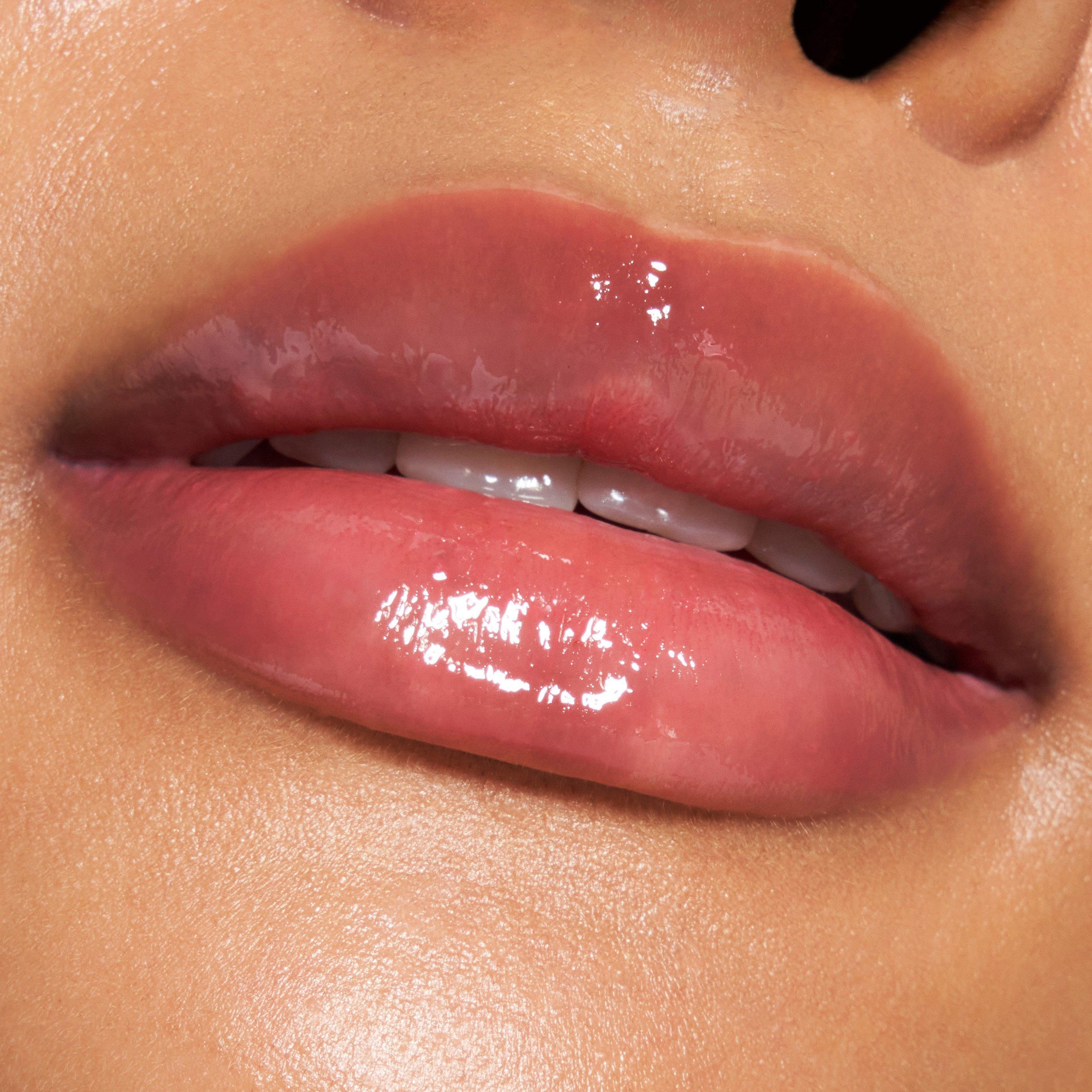 catrice monochrome make up look close up