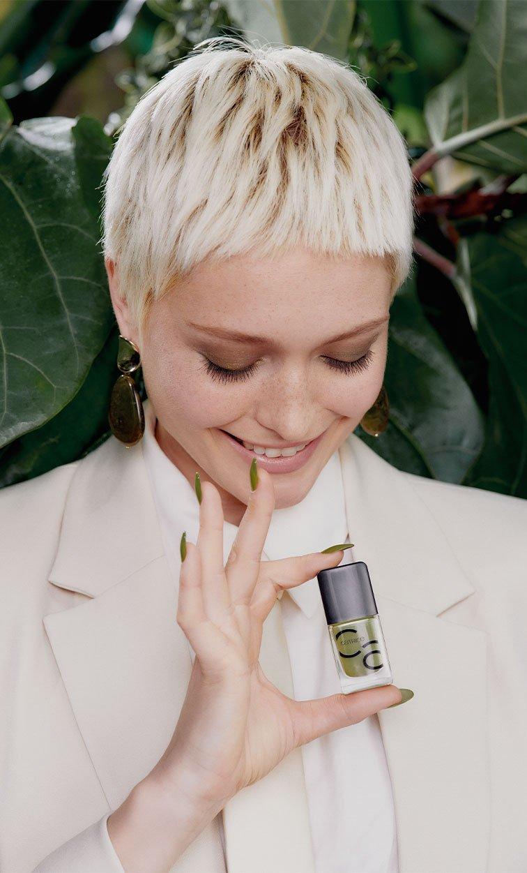 catrice paletka očních stínů own your boldness safari fever slim