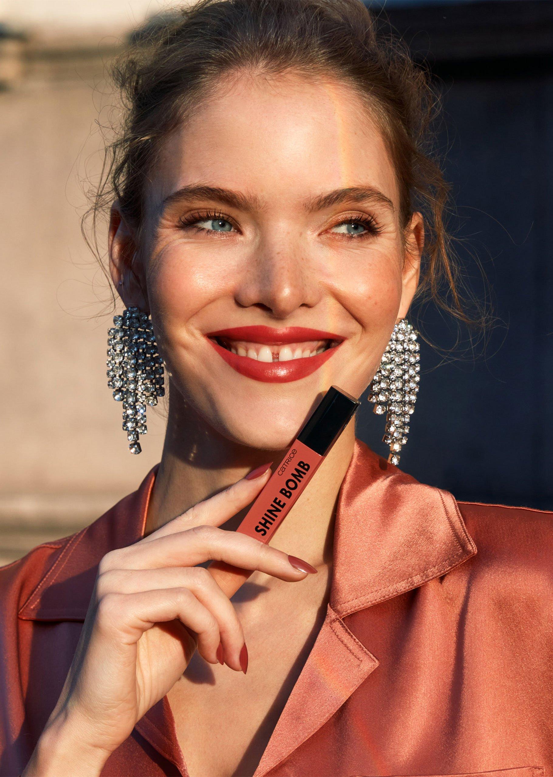 laca labial shine bomb own our shine catrice