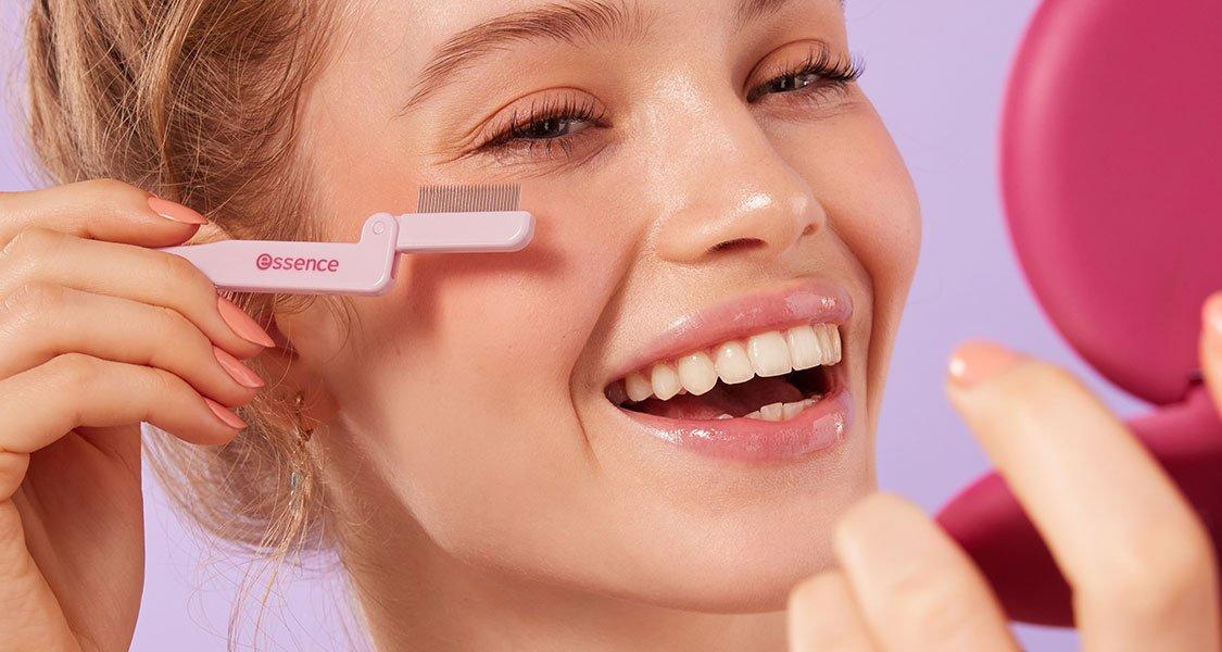 Acquista essence PRECISE PENNELLO PER EYELINER OCCHI online