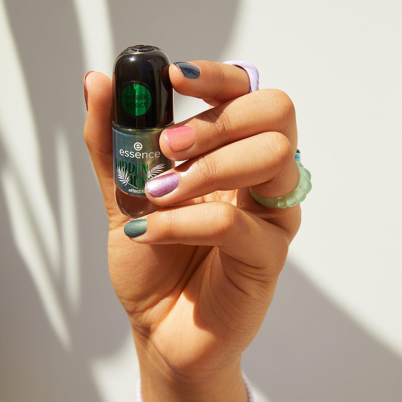 essence Chrome nails mit Nagellack gestalten