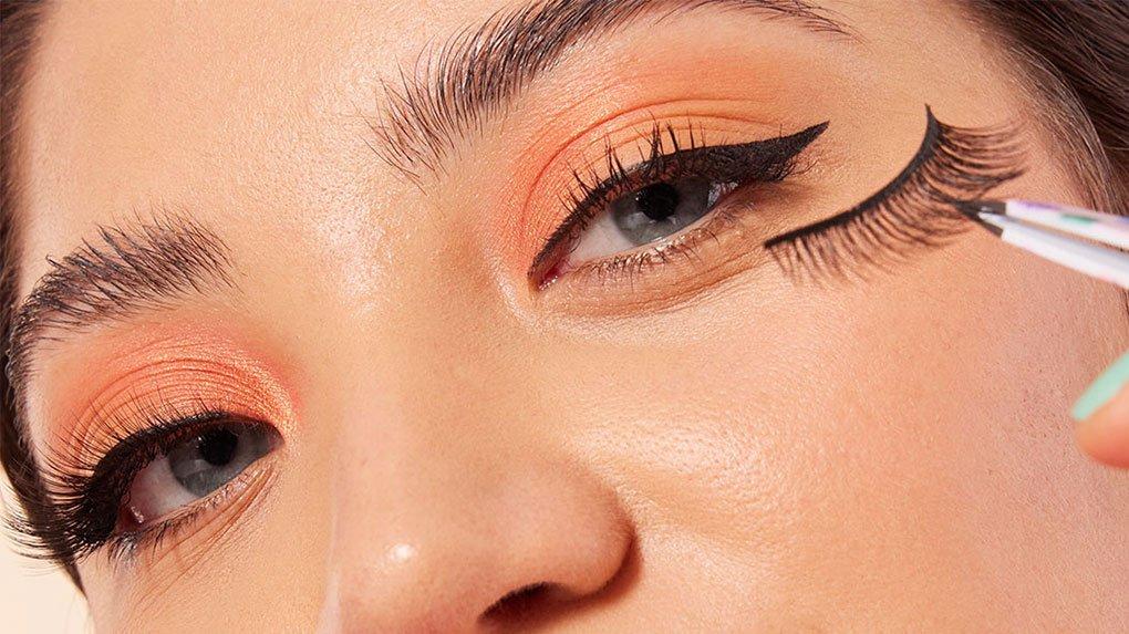 Faux cils