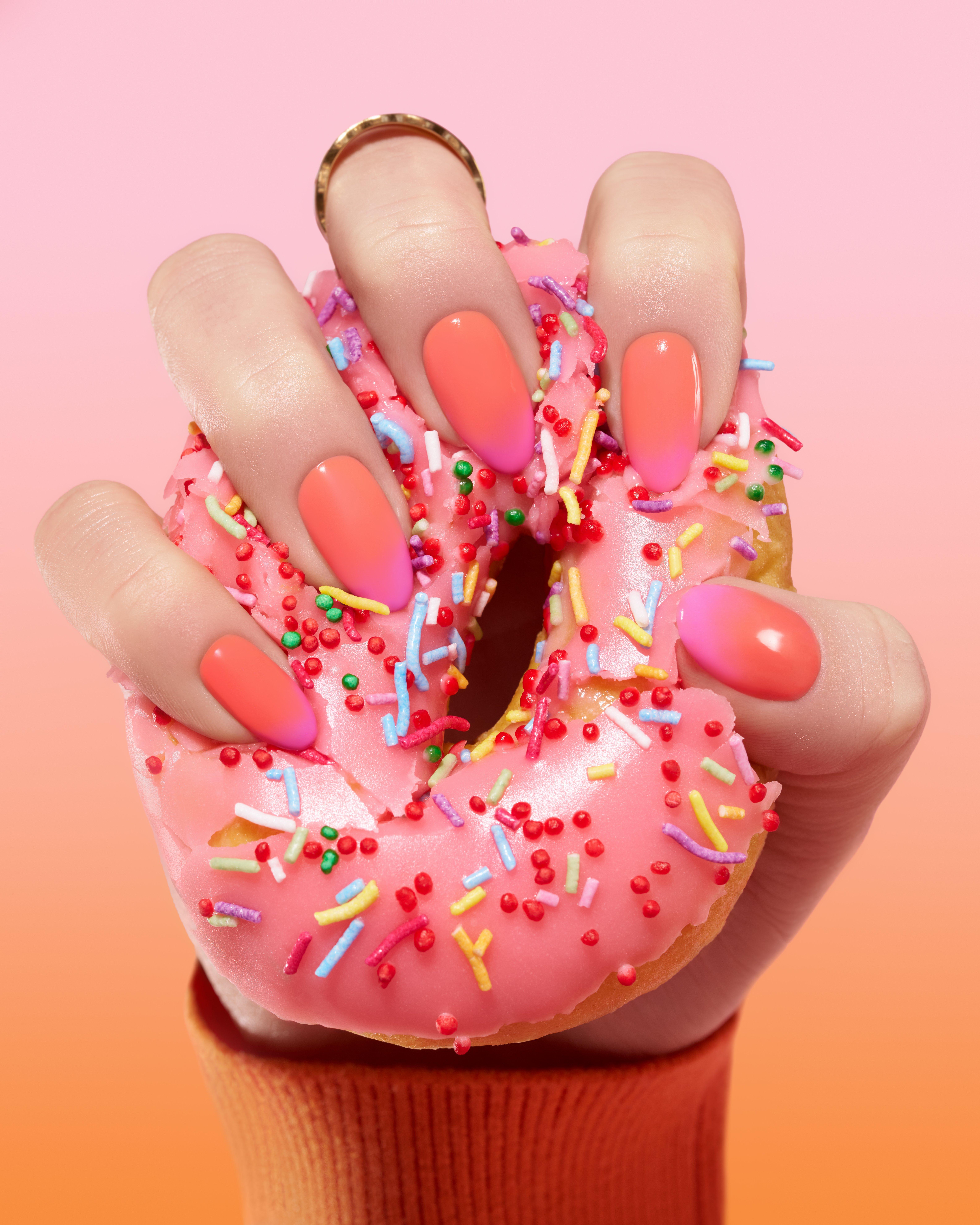 essence gel nail polishes donut