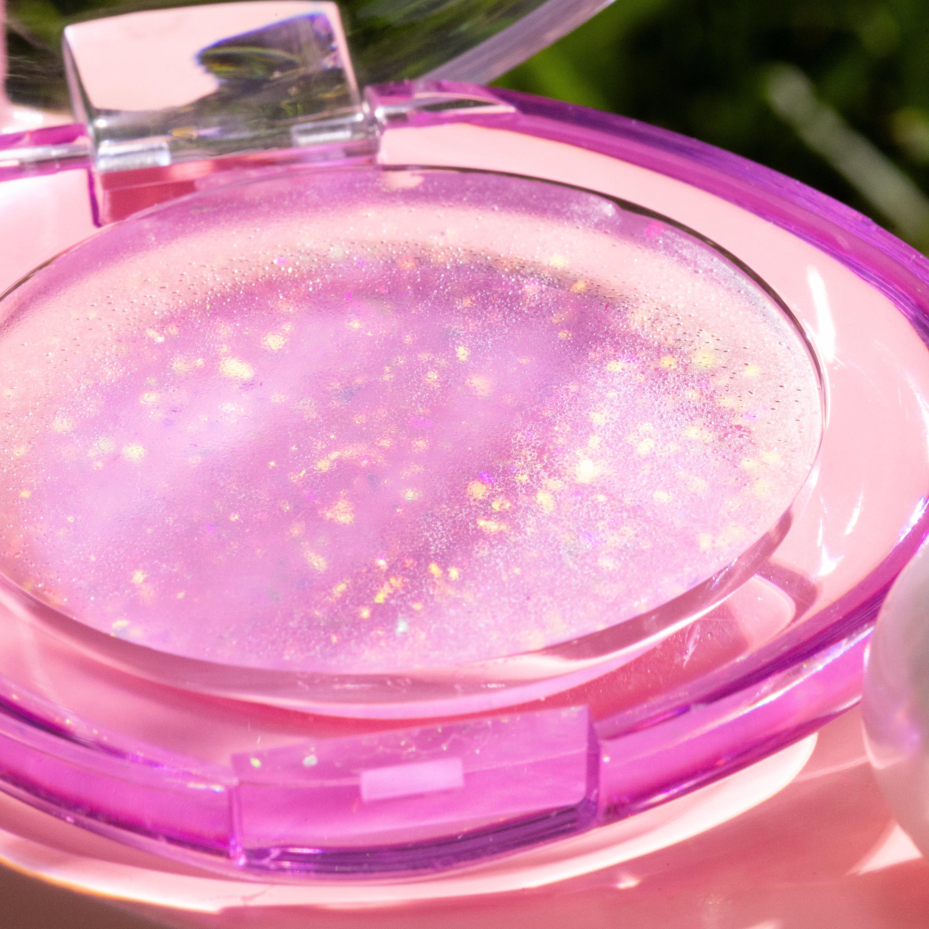 Essence Glimmer In A Bubble Trend Editions Products