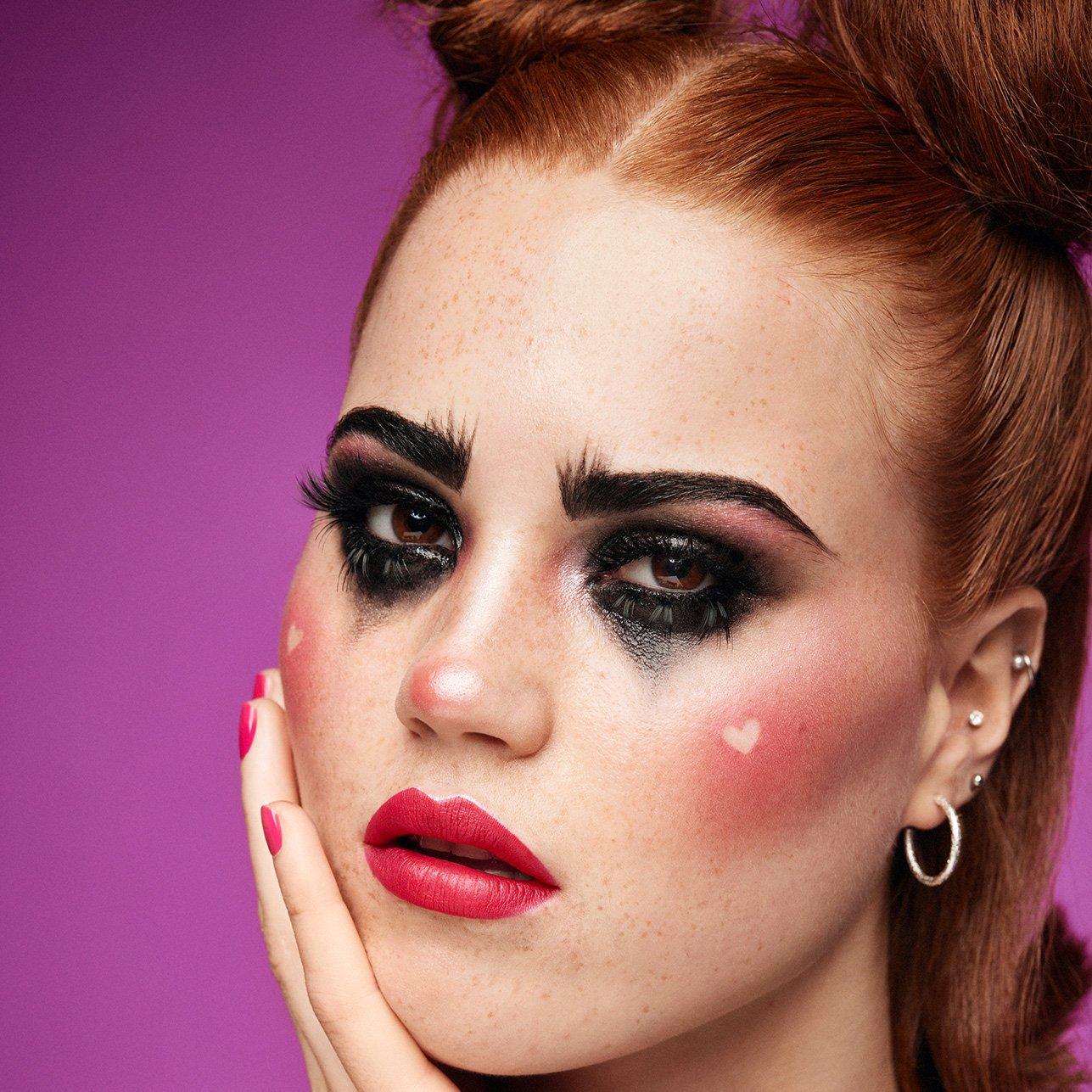 essence Halloween-Make-up-Ideen - Trauriger Clown