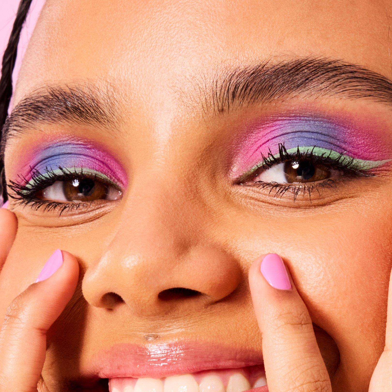 ايسينس العيون