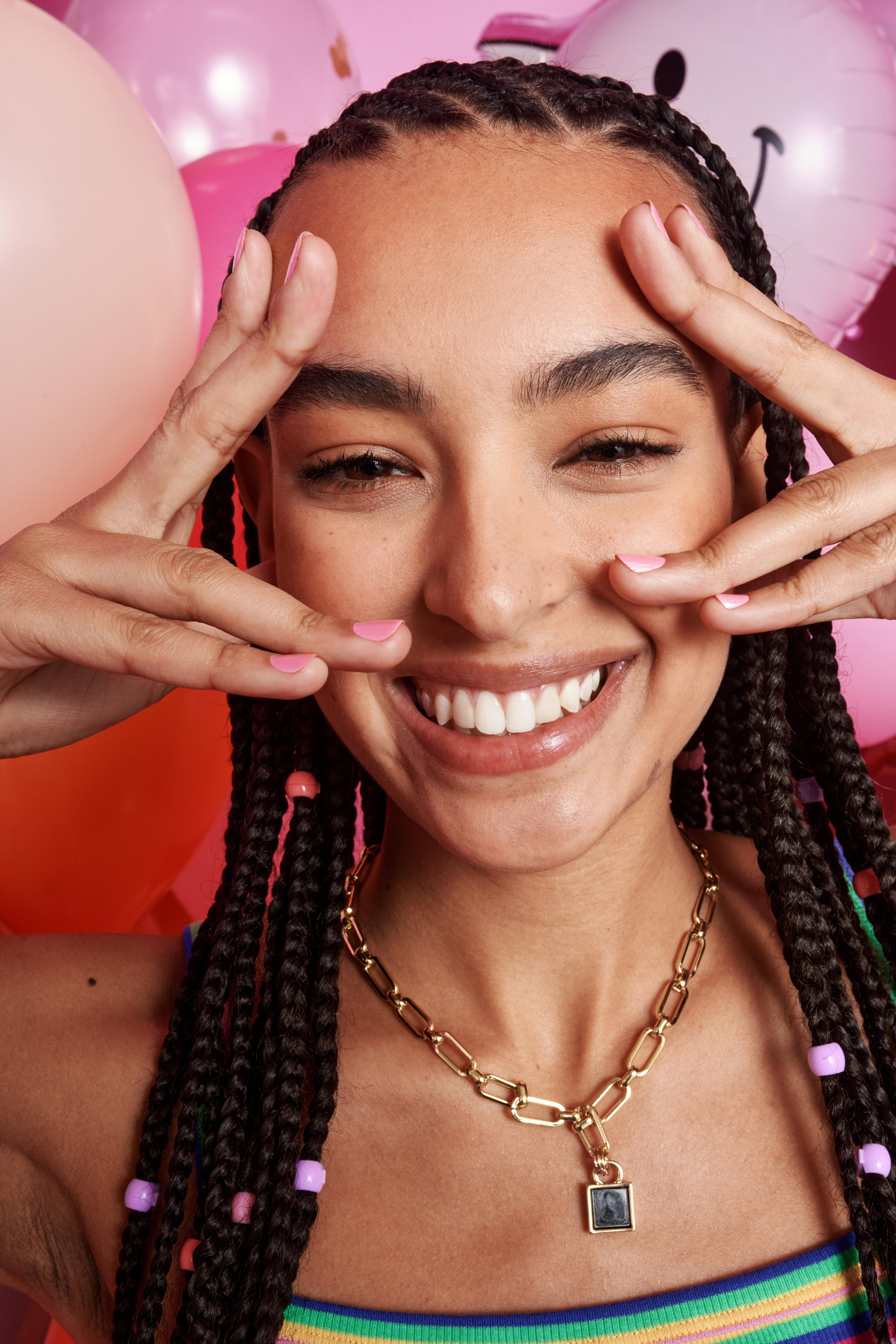 essence Mascara Finder Porträt