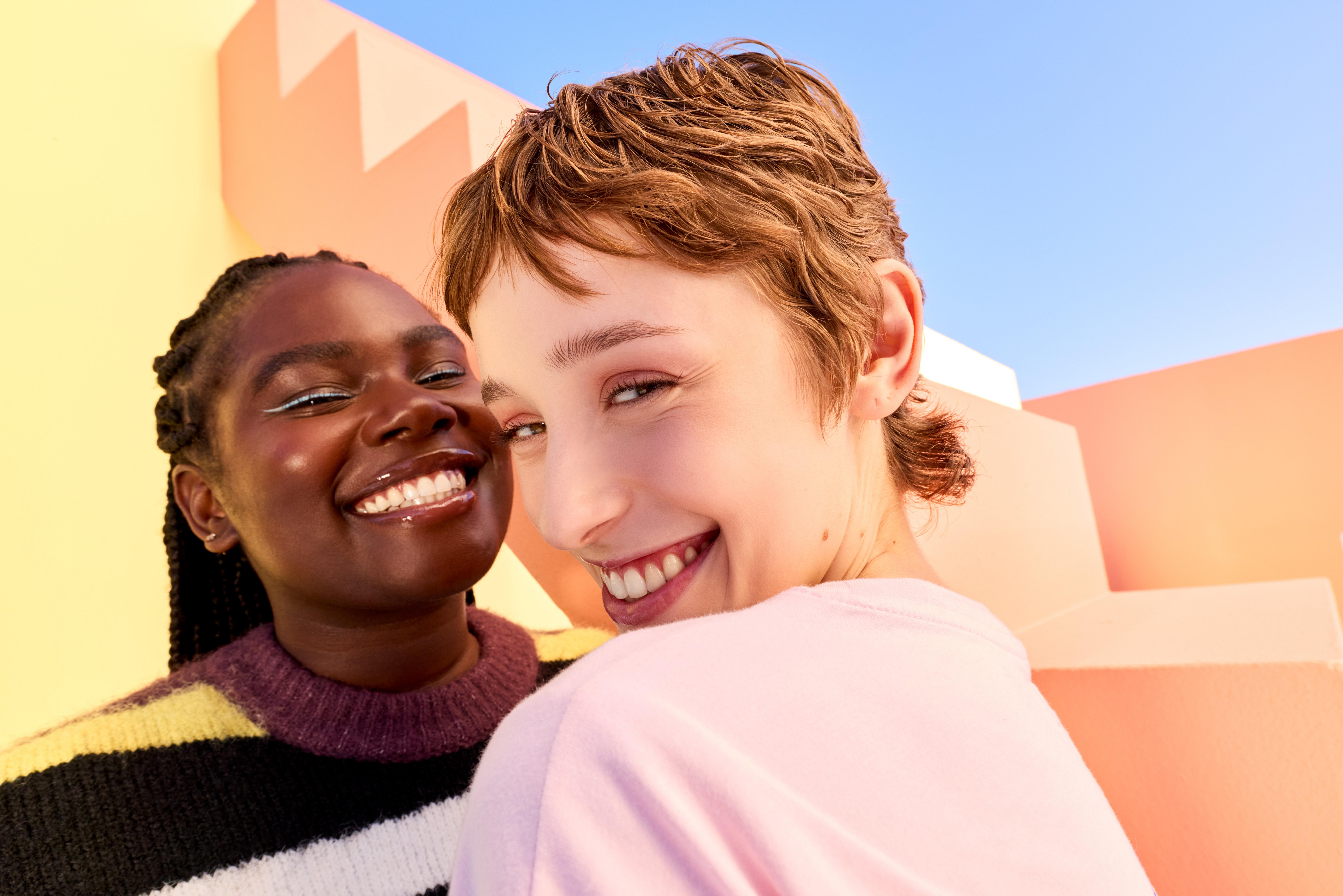 essence silky blur model