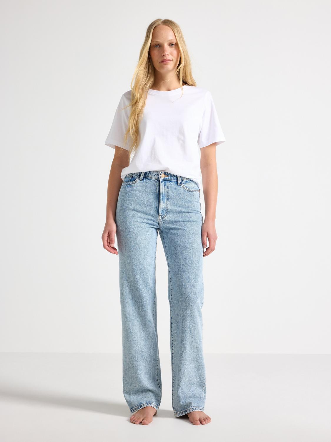 WIDE Hanna jeans med lätt stretch