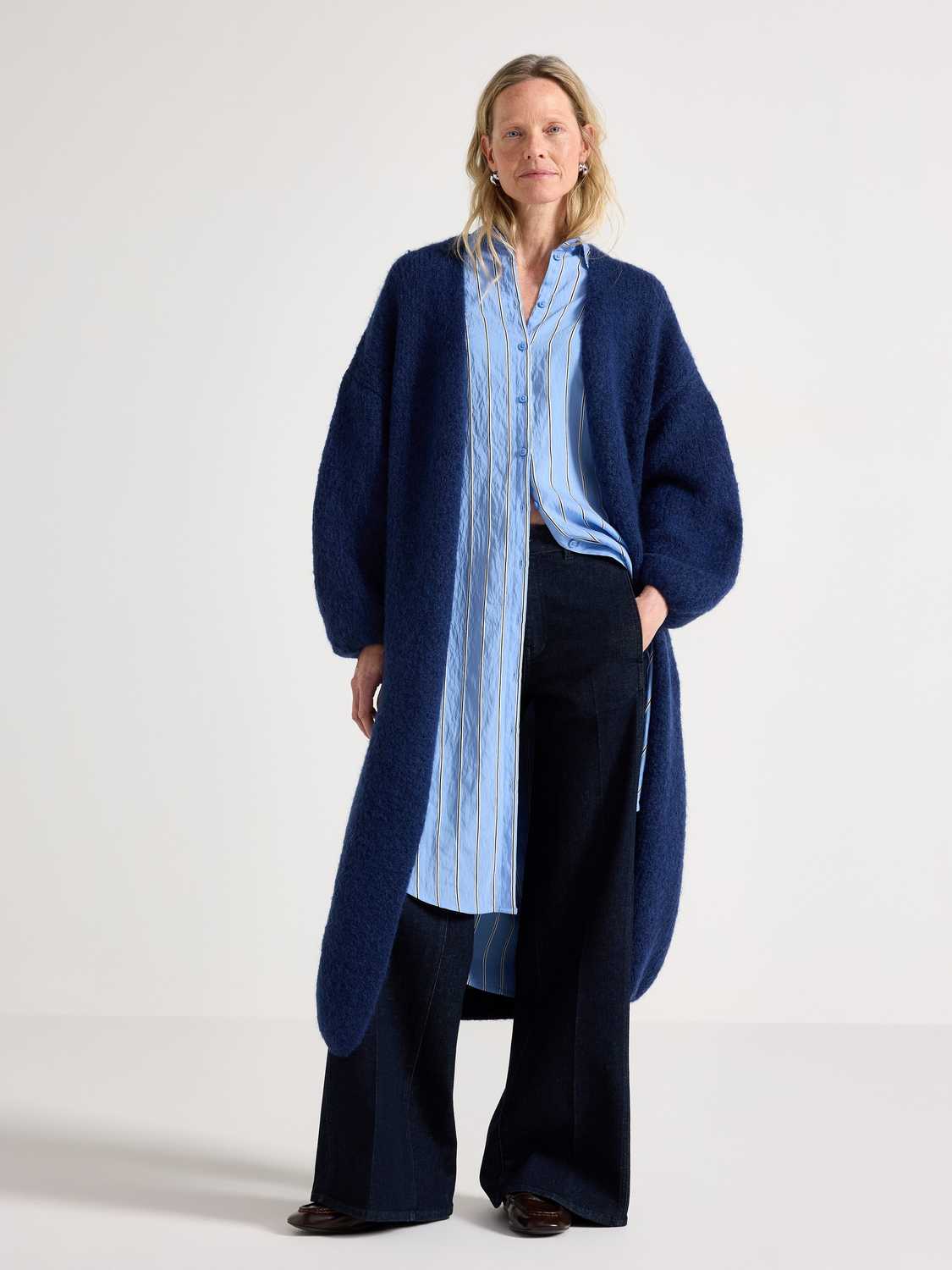 Stickad lång cardigan