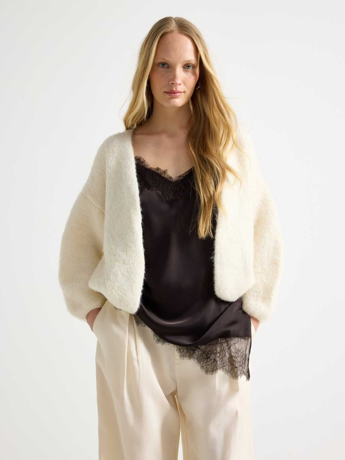 Stickad cardigan