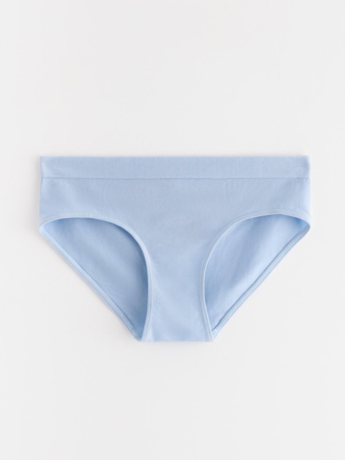 Seamless trosor i bikinimodell