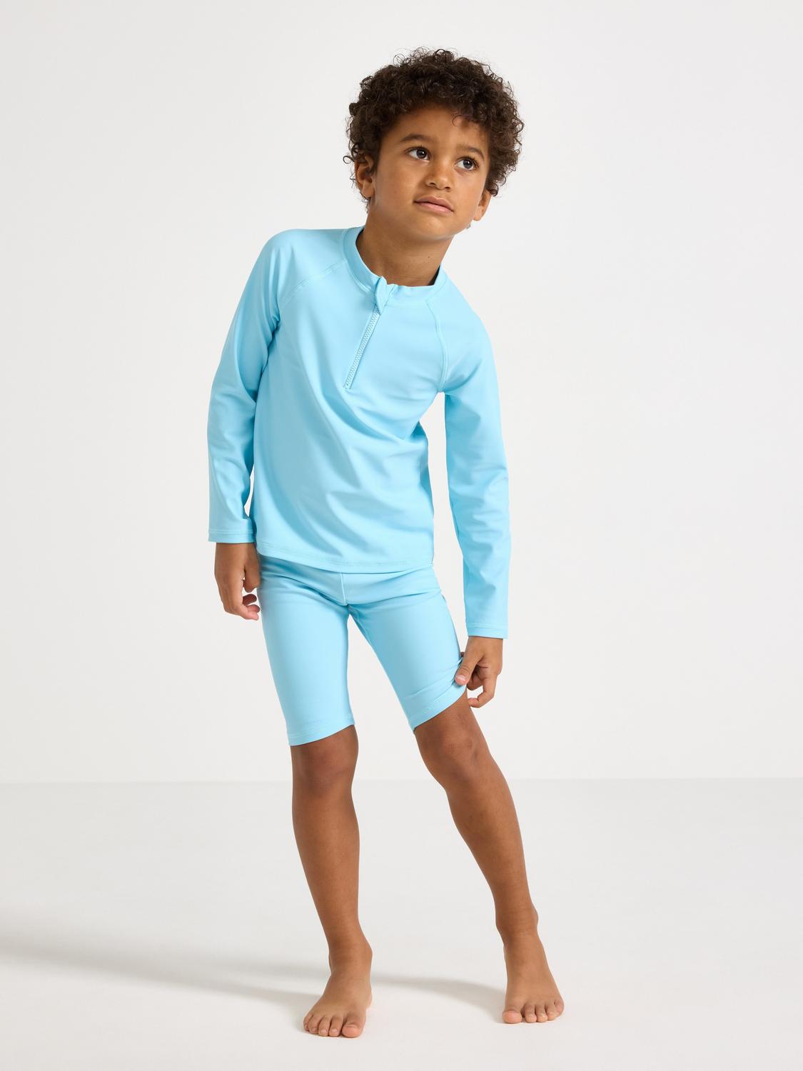 Badshorts med uv-skydd