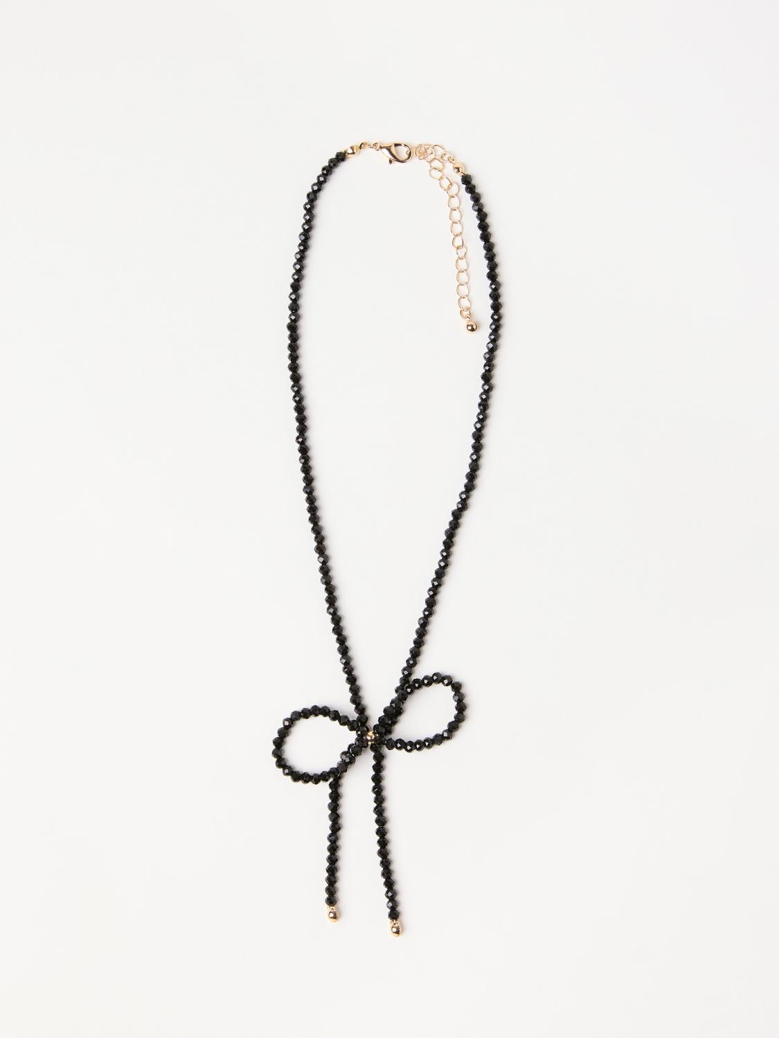 Halsband med pärlor