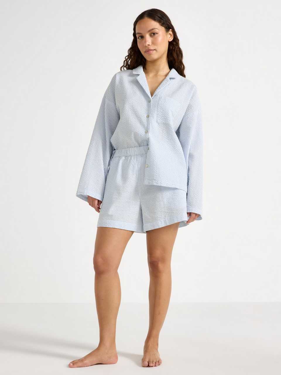 Pyjamasshorts i bäckebölja