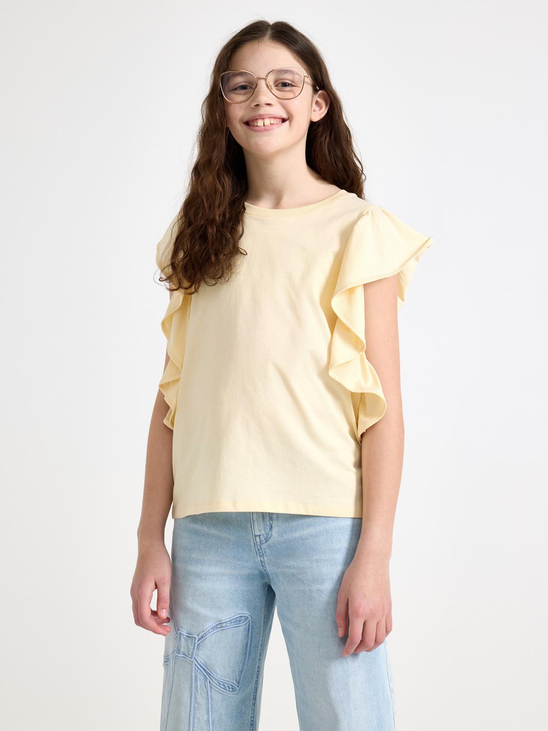 Topp med volangärmar