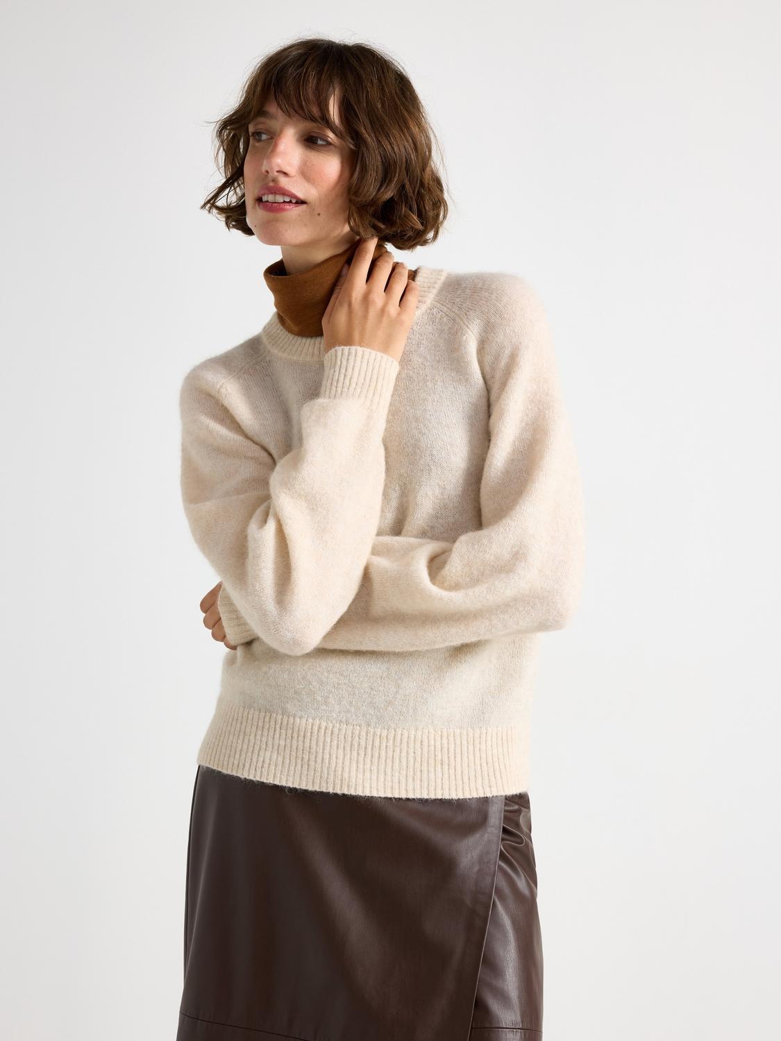 Stickad tröja i ullblandning