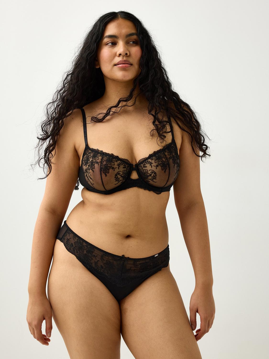 ella m – braziliantrosor med normalhög midja