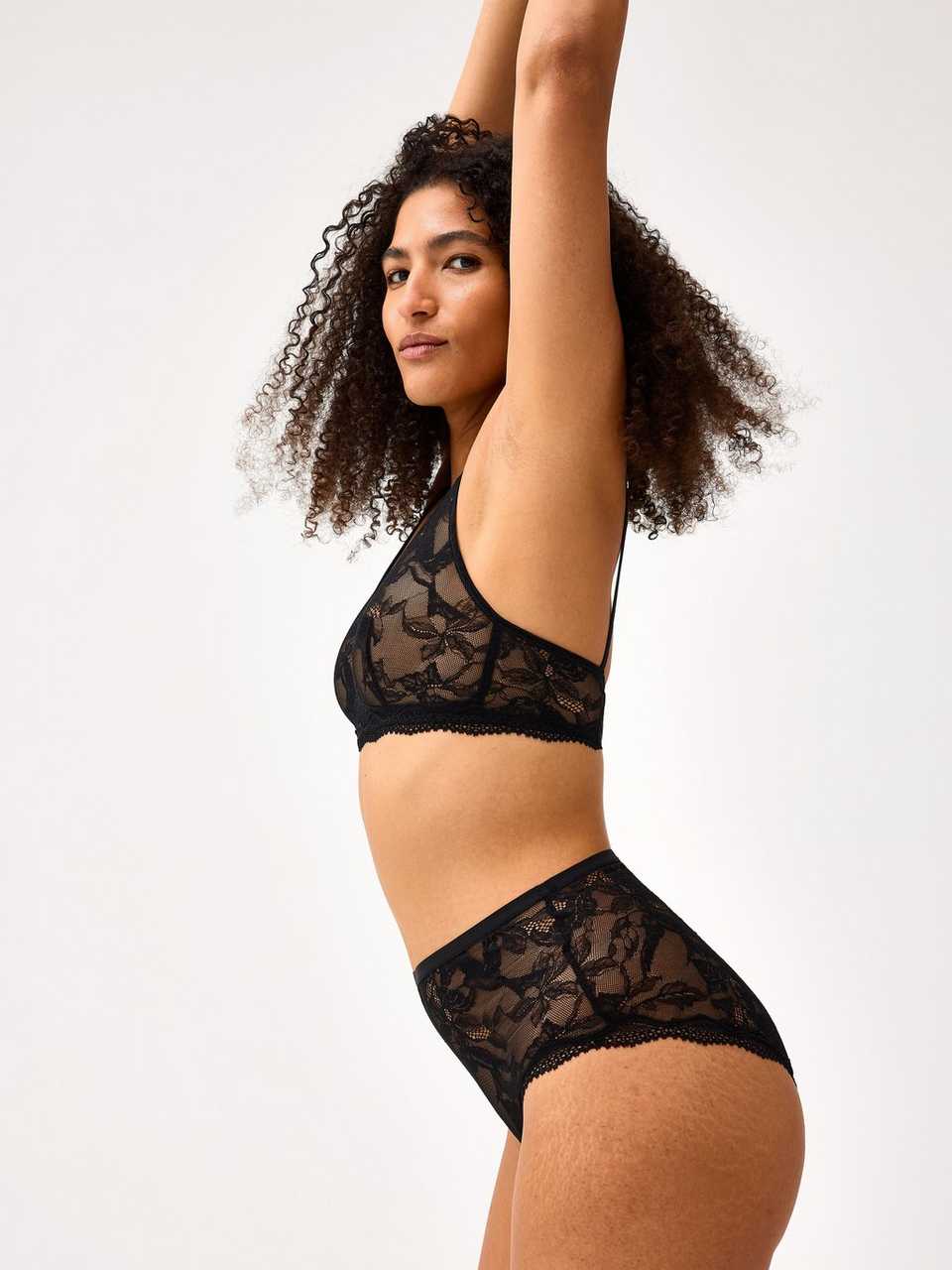 The Bird high waist trosor ? Closely