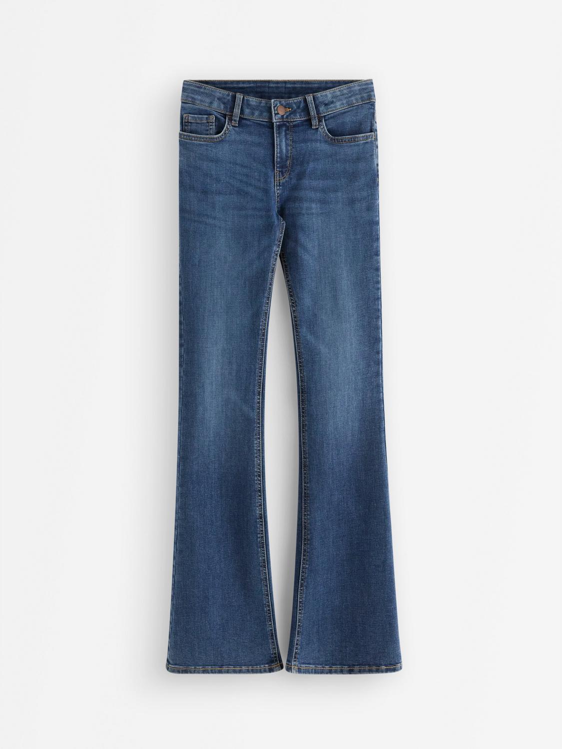 FREJA Flared leg jeans med längre ben