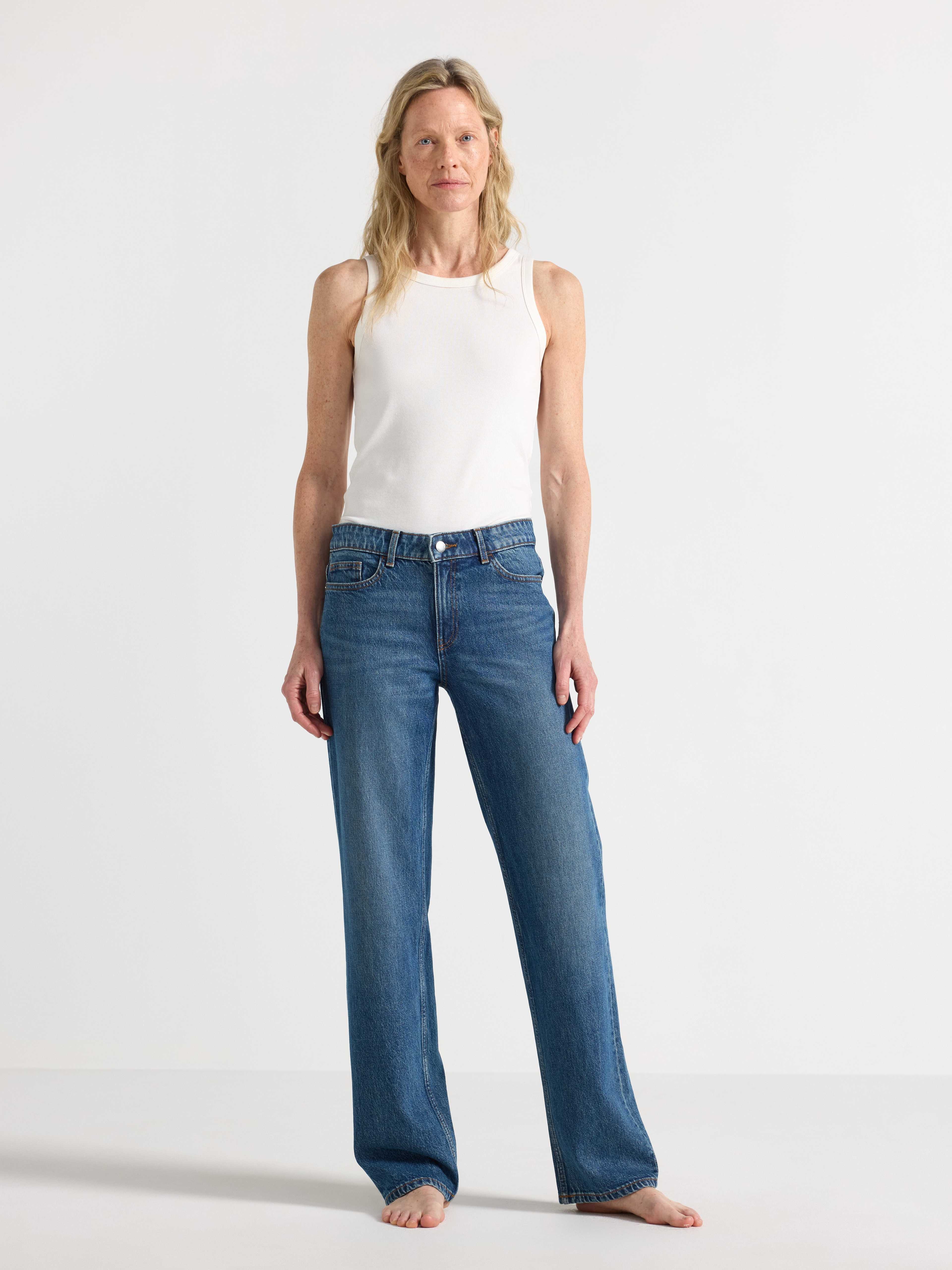 STRAIGHT Nea jeans med lätt stretch