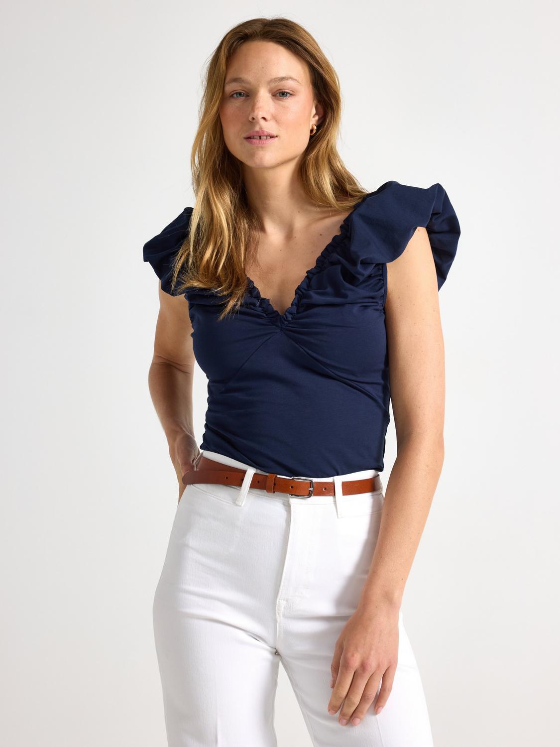 Topp med vid halsringning