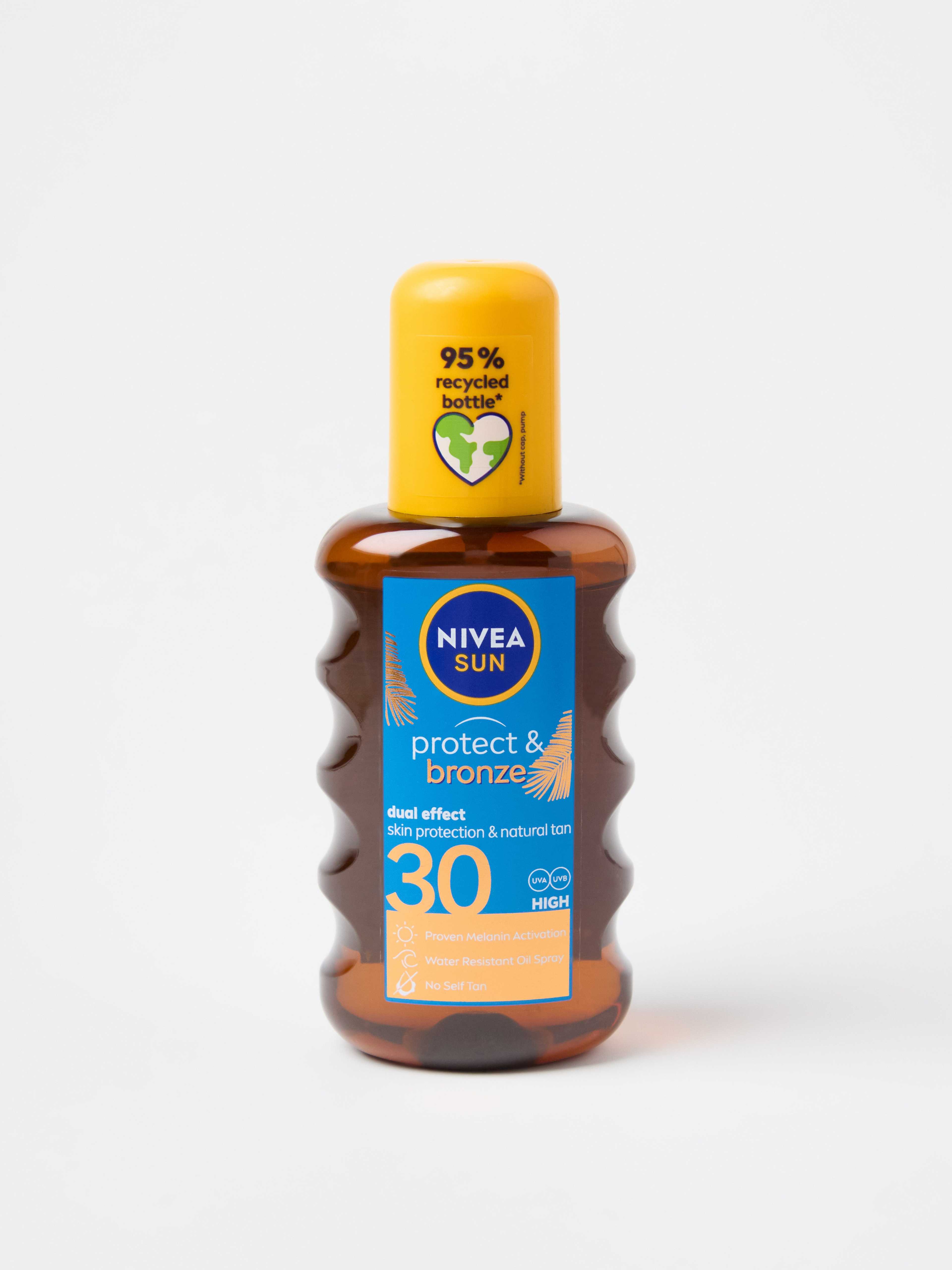 NIVEA Protect & Bronze Oil Spray SPF 30