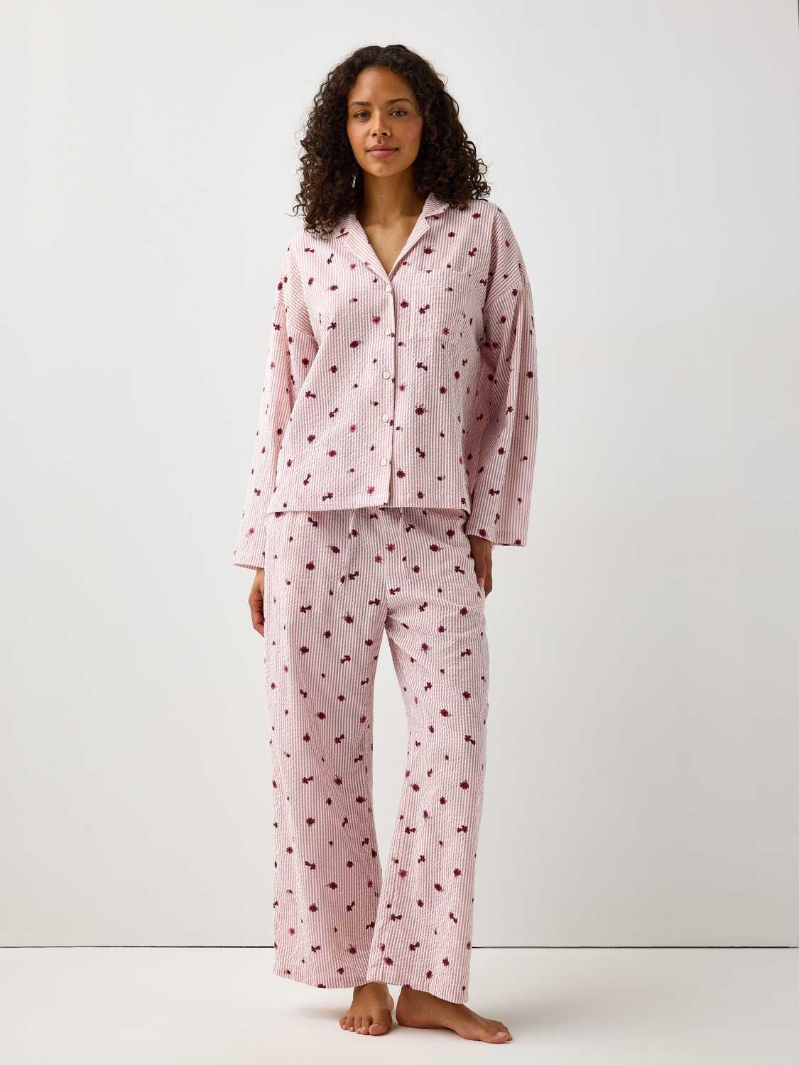 Croppade pyjamasbyxor i bäckebölja