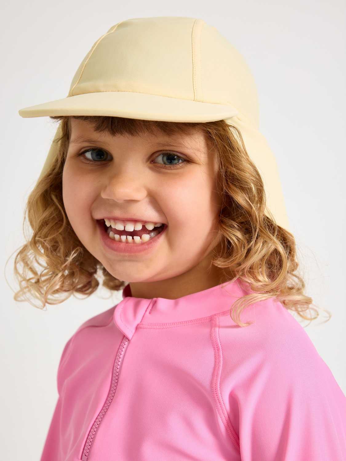 UPF 50+ solhatt